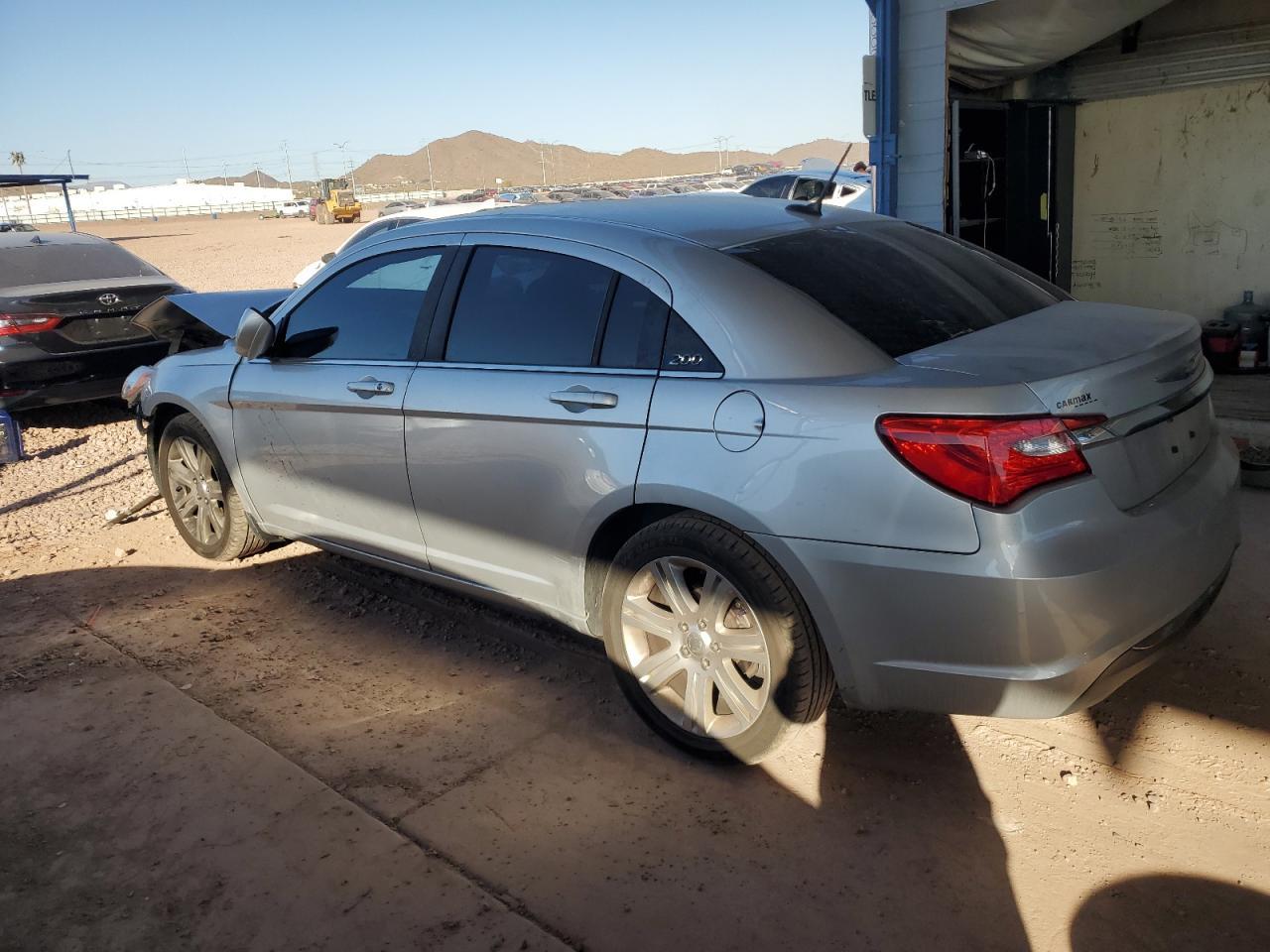 2012 CHRYSLER 200 TOURIN - Image 2