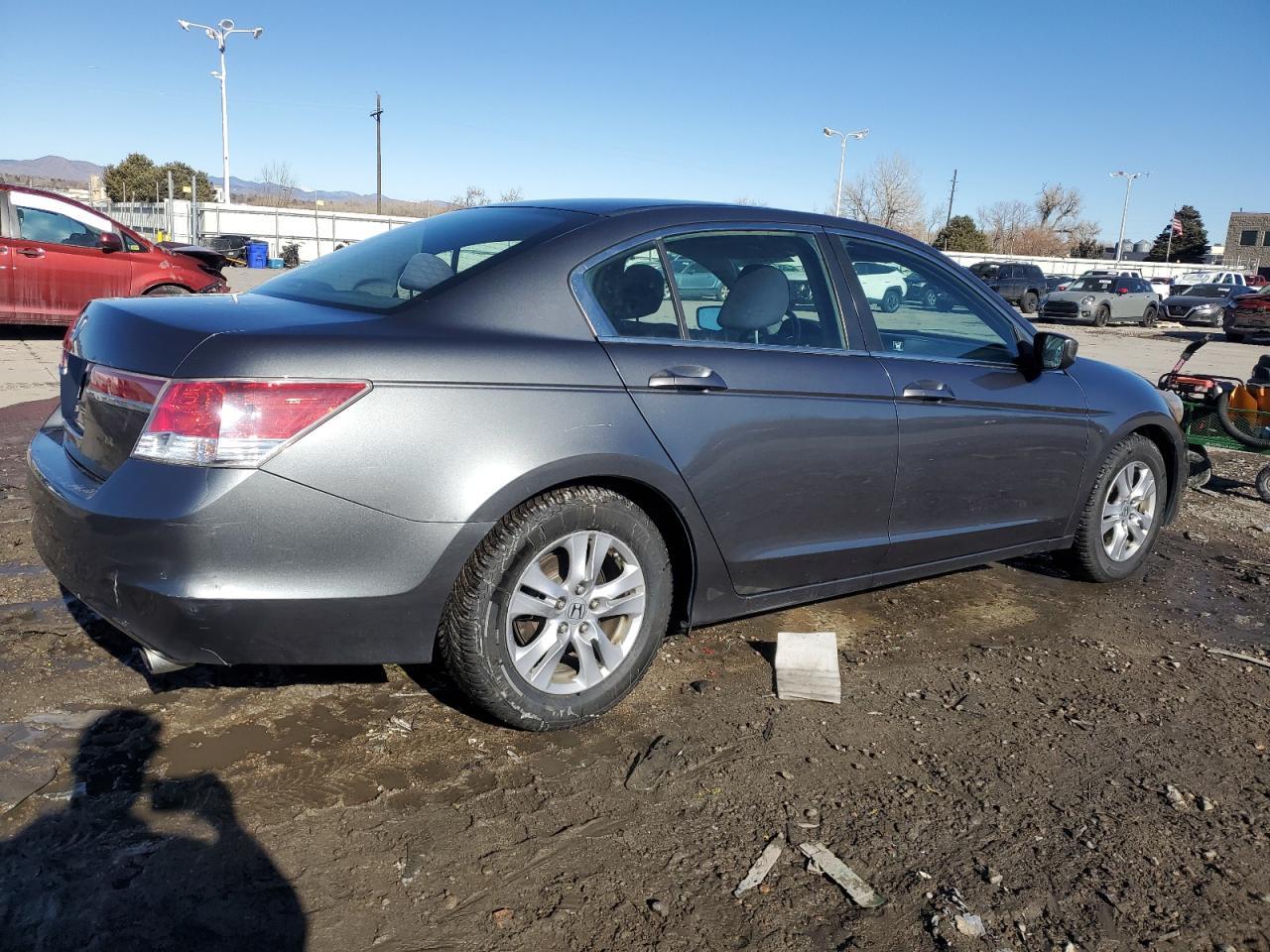 2011 HONDA ACCORD LXP - Image 3