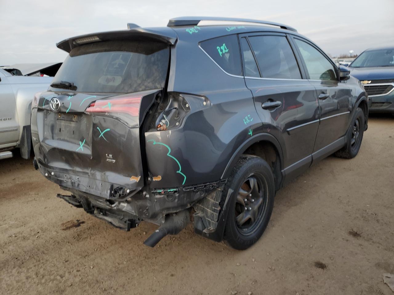 2017 TOYOTA RAV4 LE - Фото 3