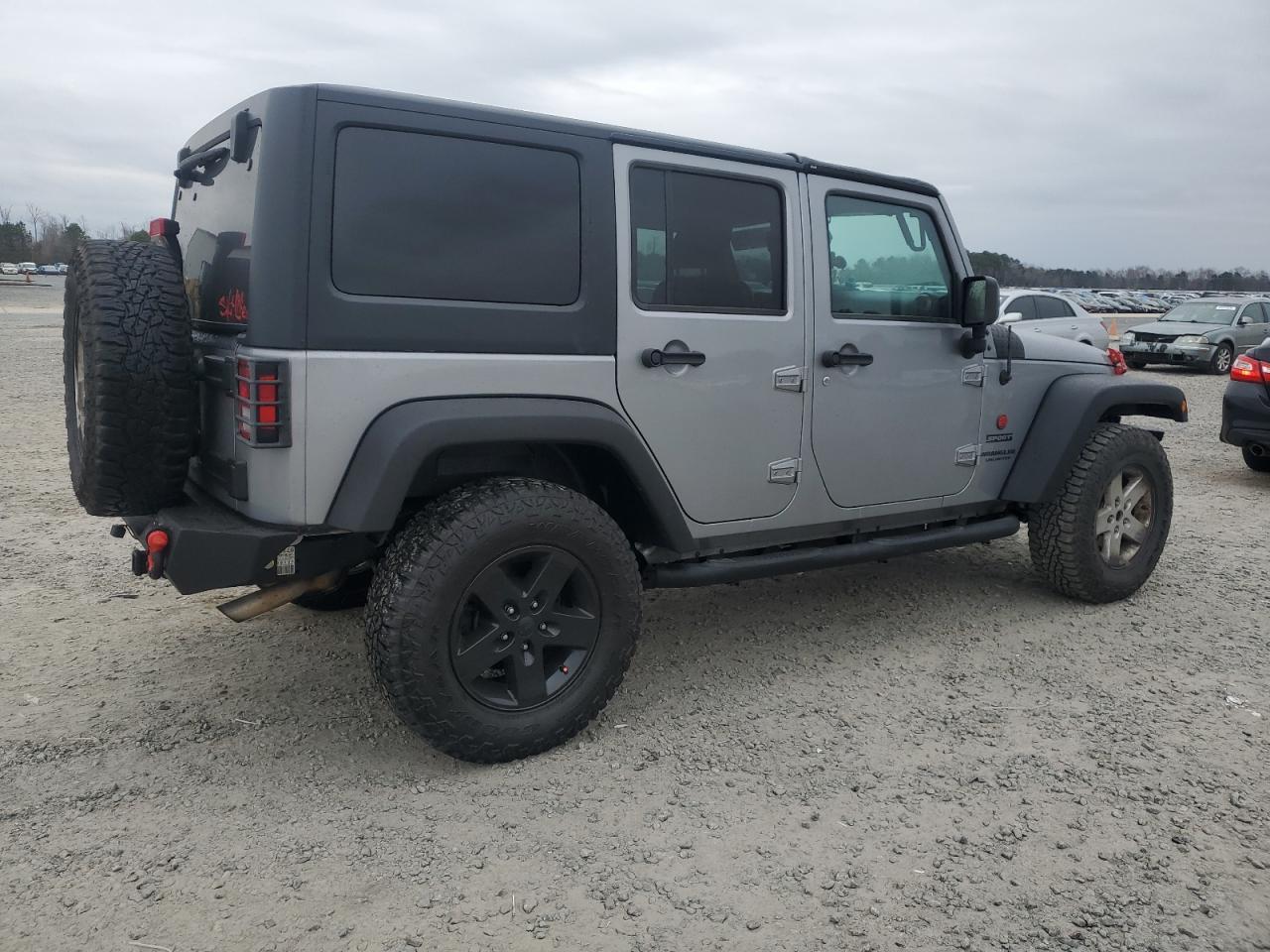 2017 JEEP WRANGLER U - Фото 3