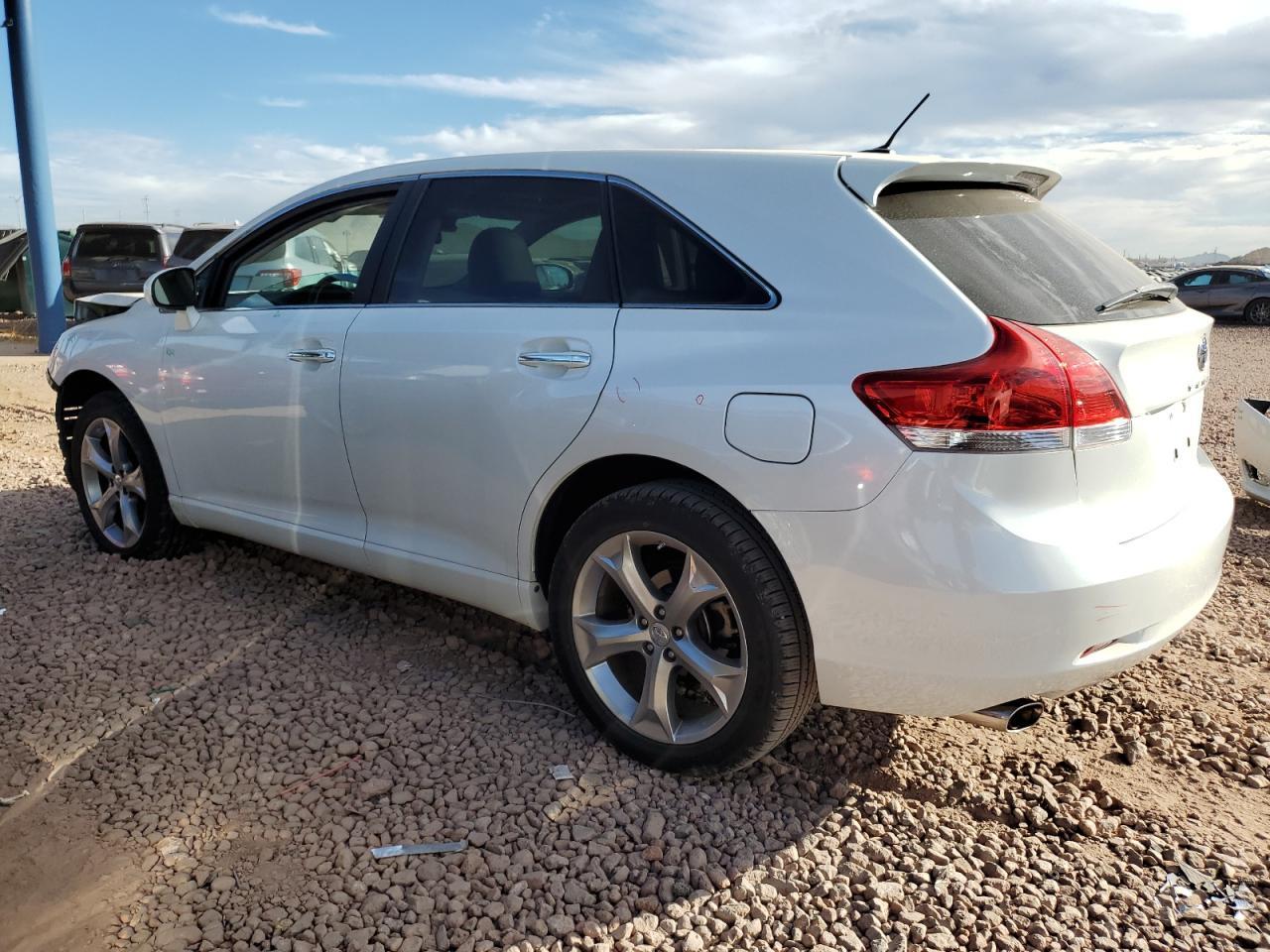 2012 TOYOTA VENZA LE - Фото 2
