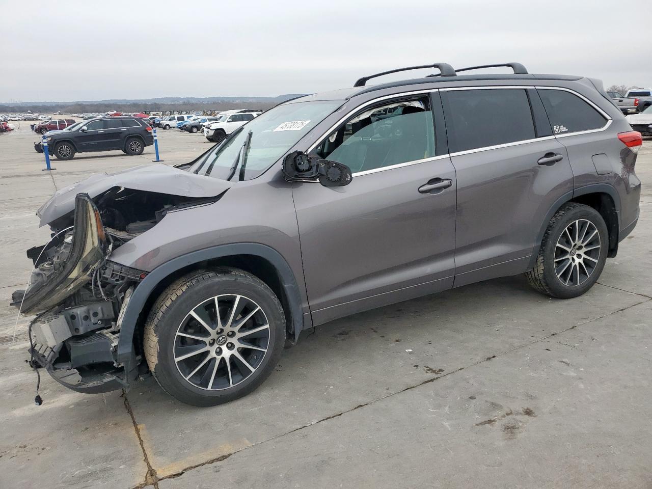 2018 TOYOTA HIGHLANDER