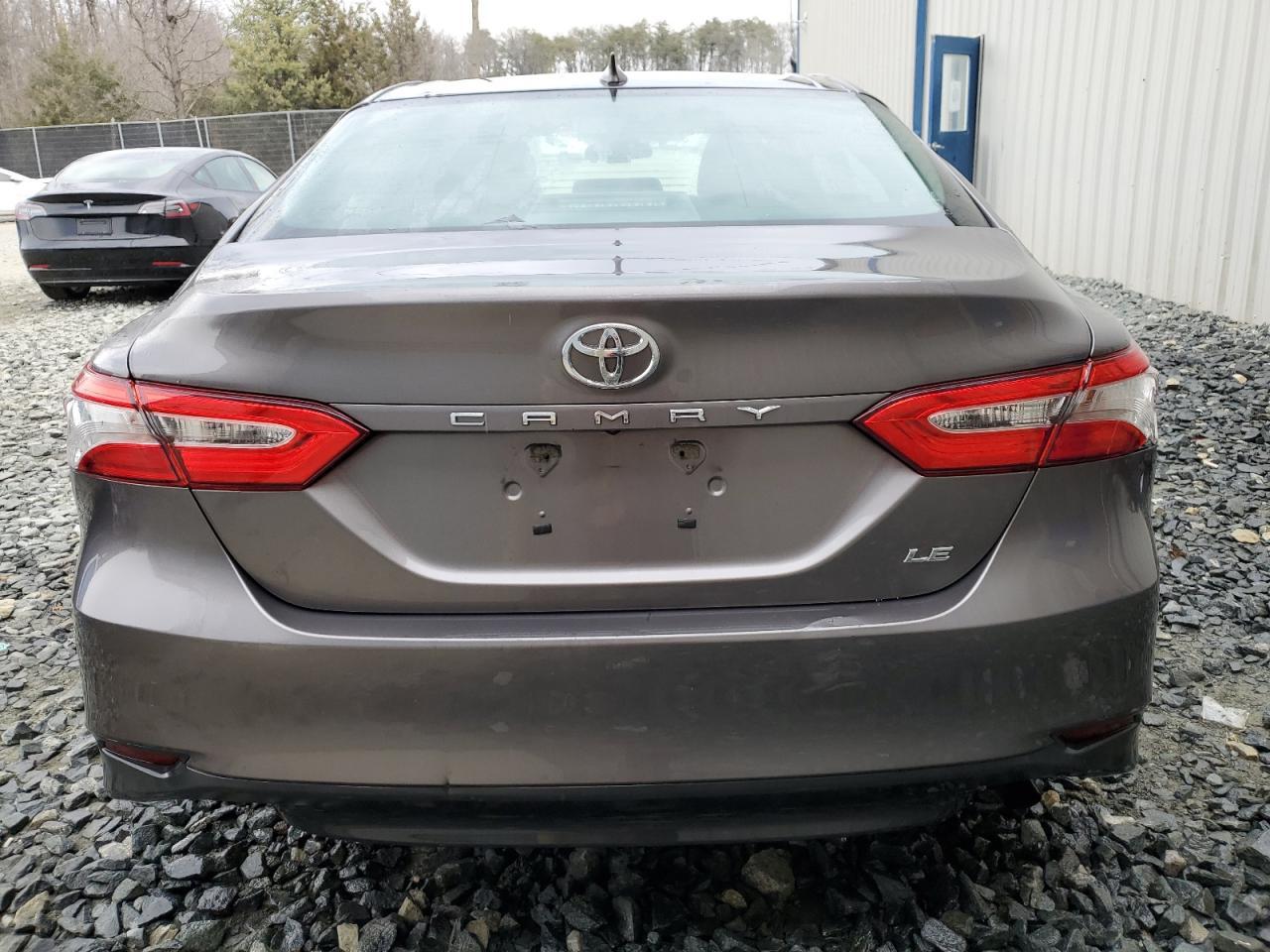 2020 TOYOTA CAMRY LE - Фото 6