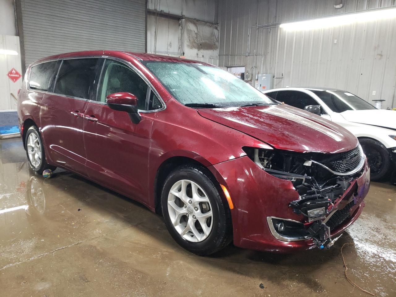 2017 CHRYSLER PACIFICA T - Image 4