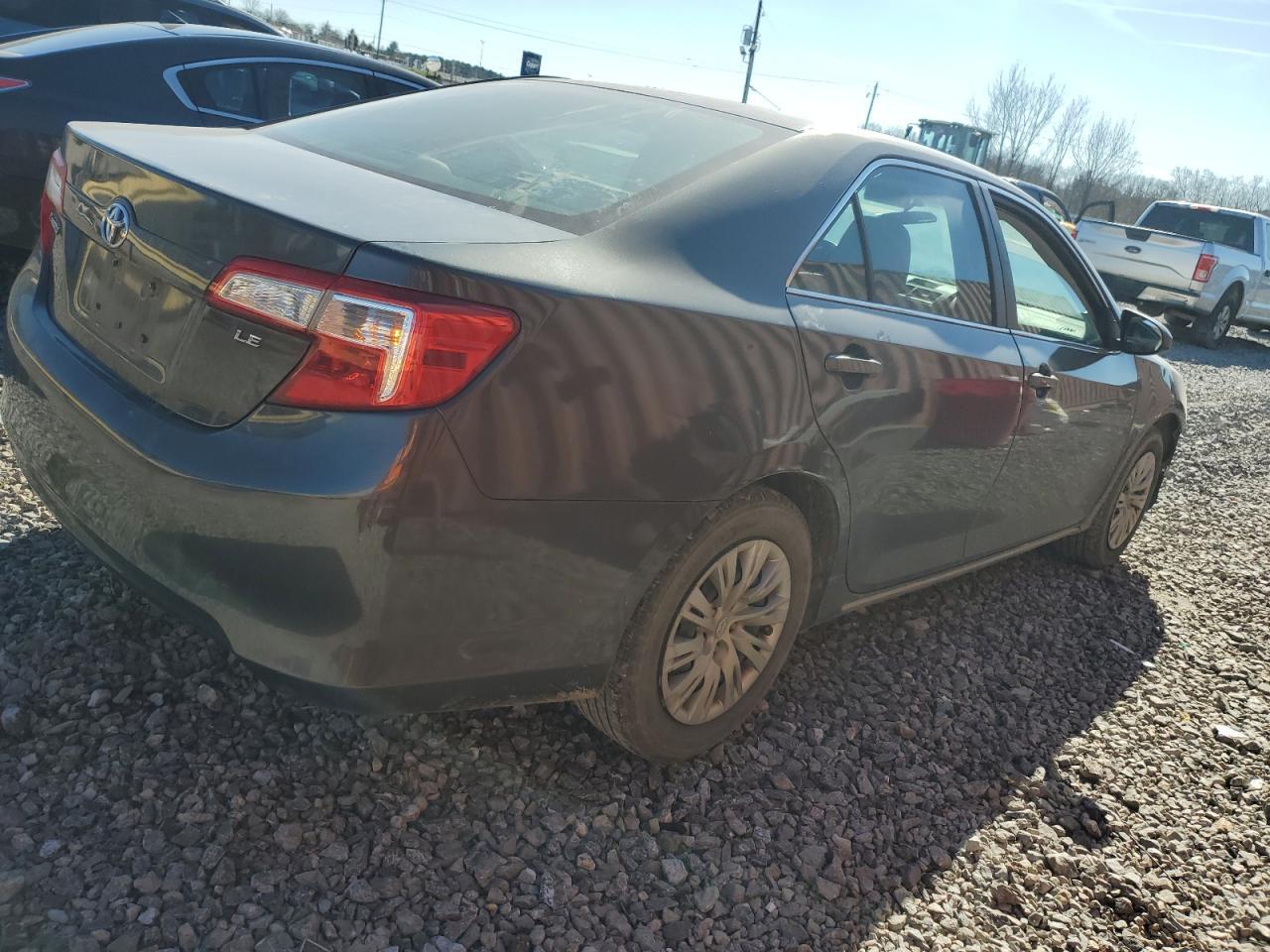 2014 TOYOTA CAMRY L - Image 3