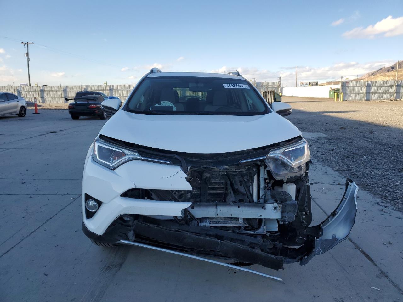 2016 TOYOTA RAV4 XLE - Image 5