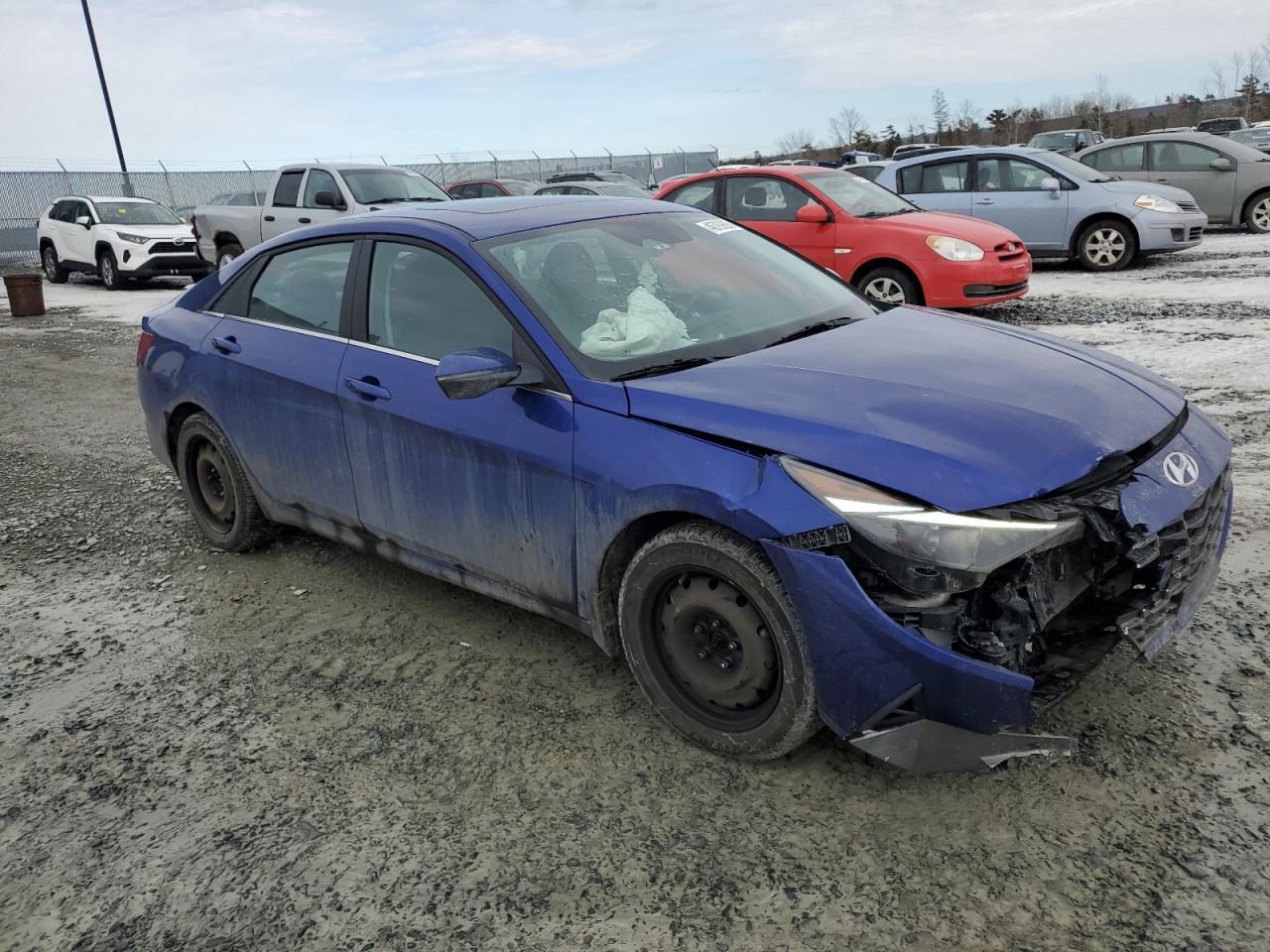 2023 HYUNDAI ELANTRA SE - Image 4