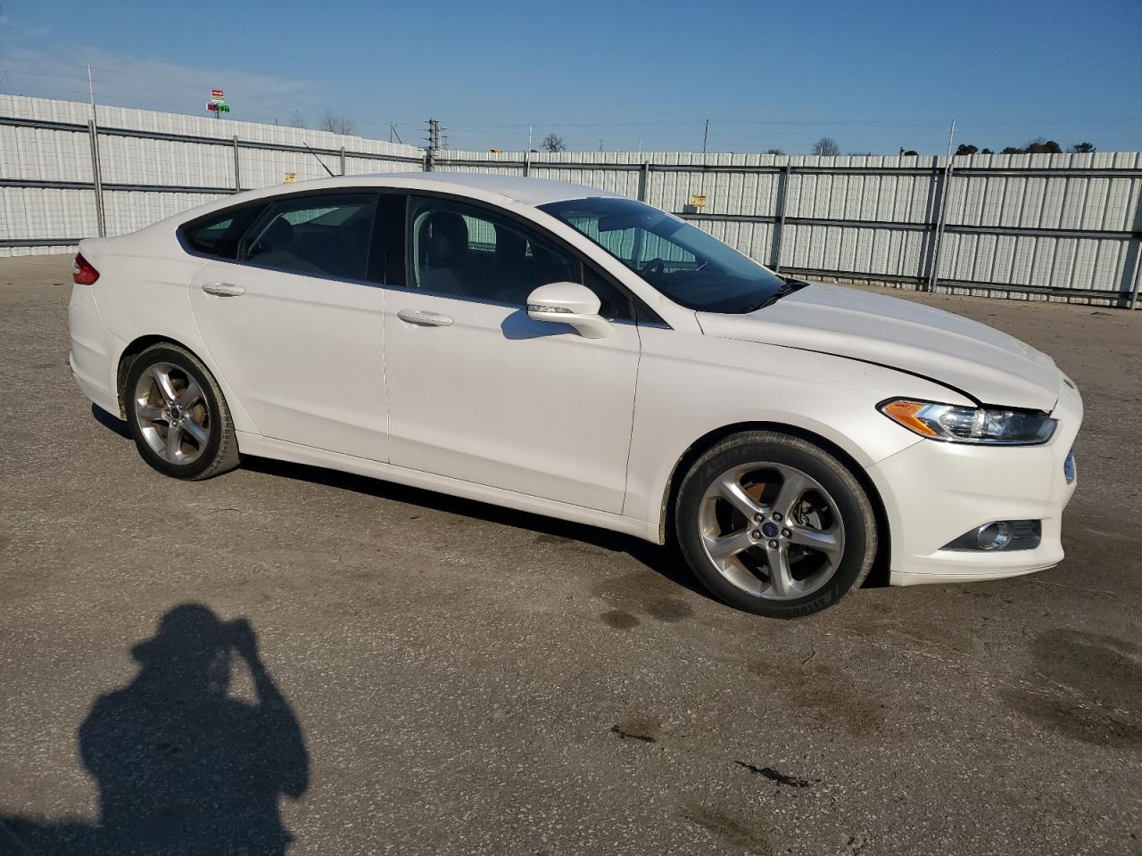 2013 FORD FUSION SE - Image 4