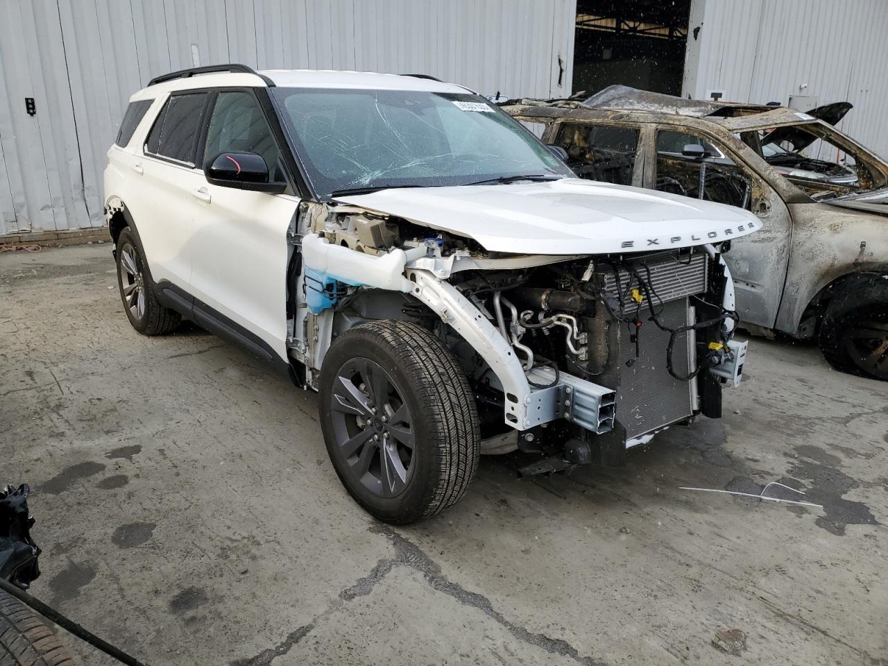 2022 FORD EXPLORER X - Фото 4