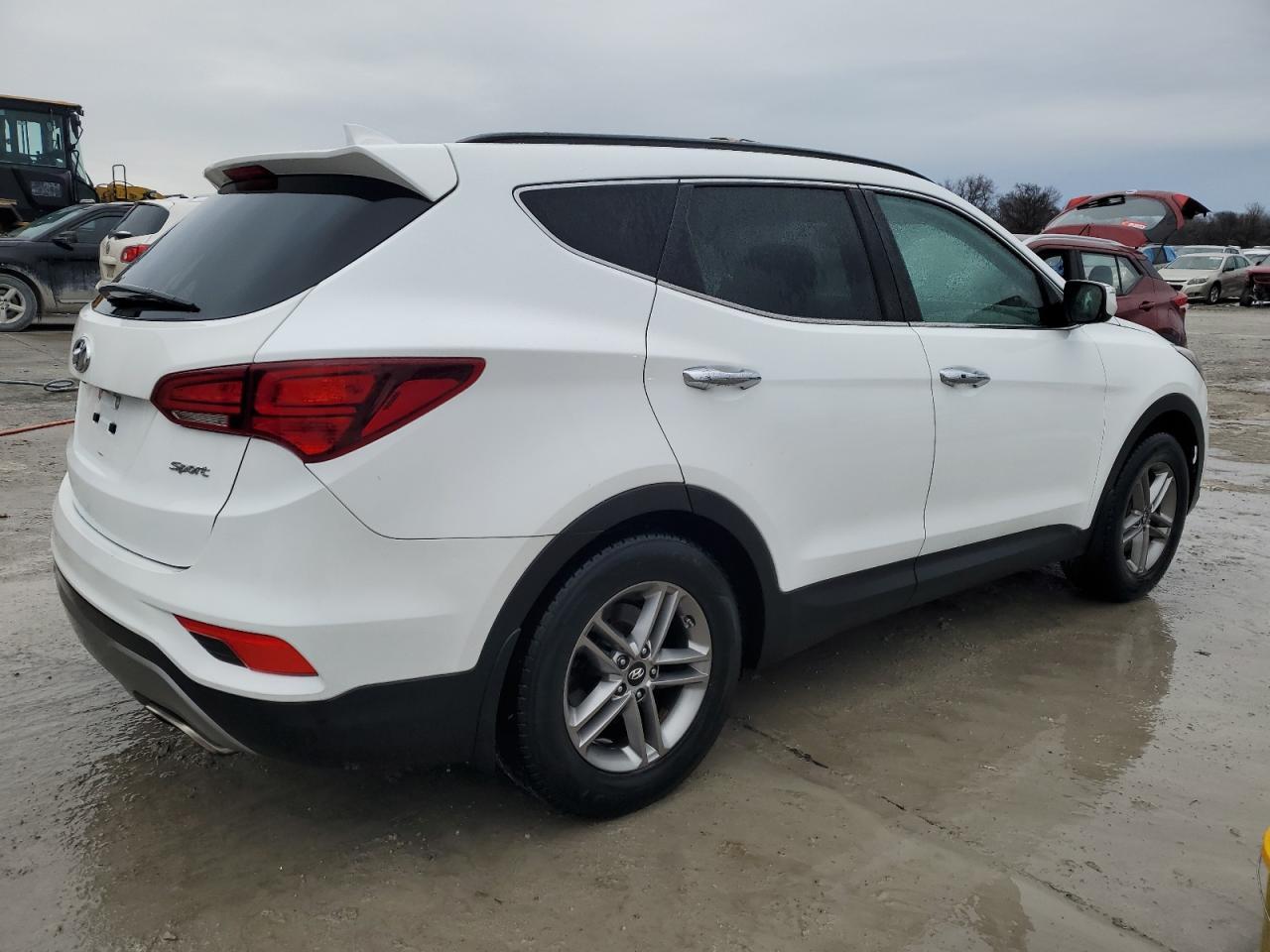 2017 HYUNDAI SANTA FE S - Image 3
