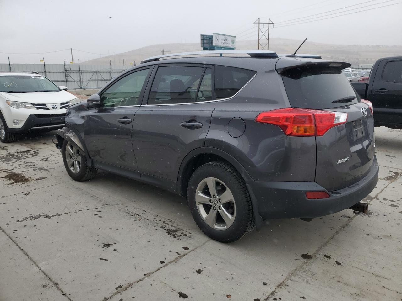2015 TOYOTA RAV4 XLE - Image 2