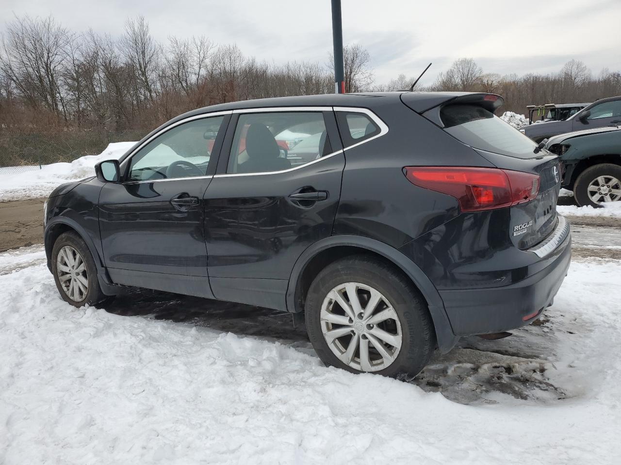 2018 NISSAN ROGUE SPOR - Фото 2
