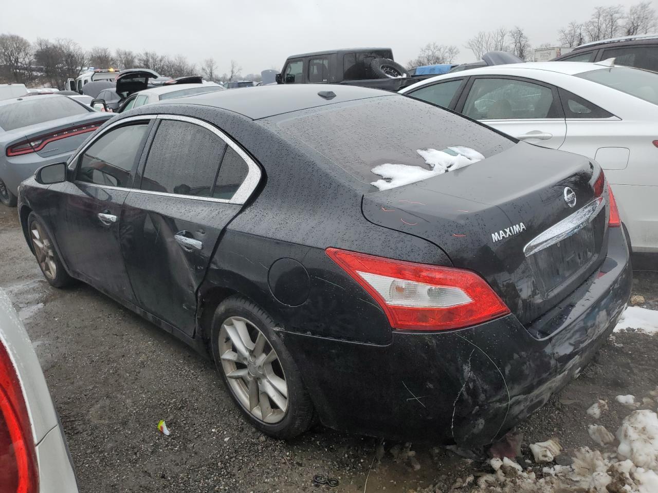 2011 NISSAN MAXIMA S - Image 2