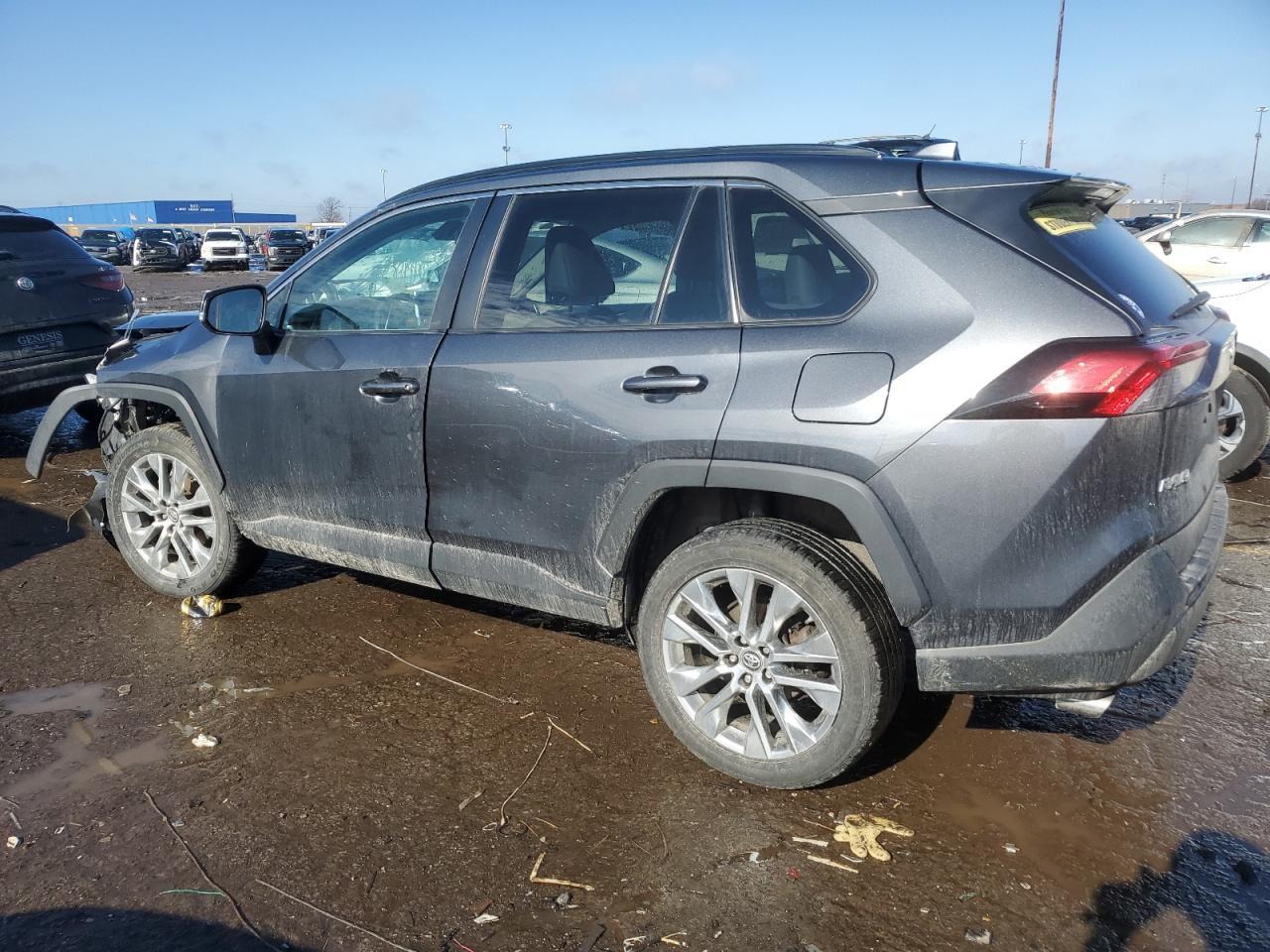 2019 TOYOTA RAV4 XLE P - Image 2