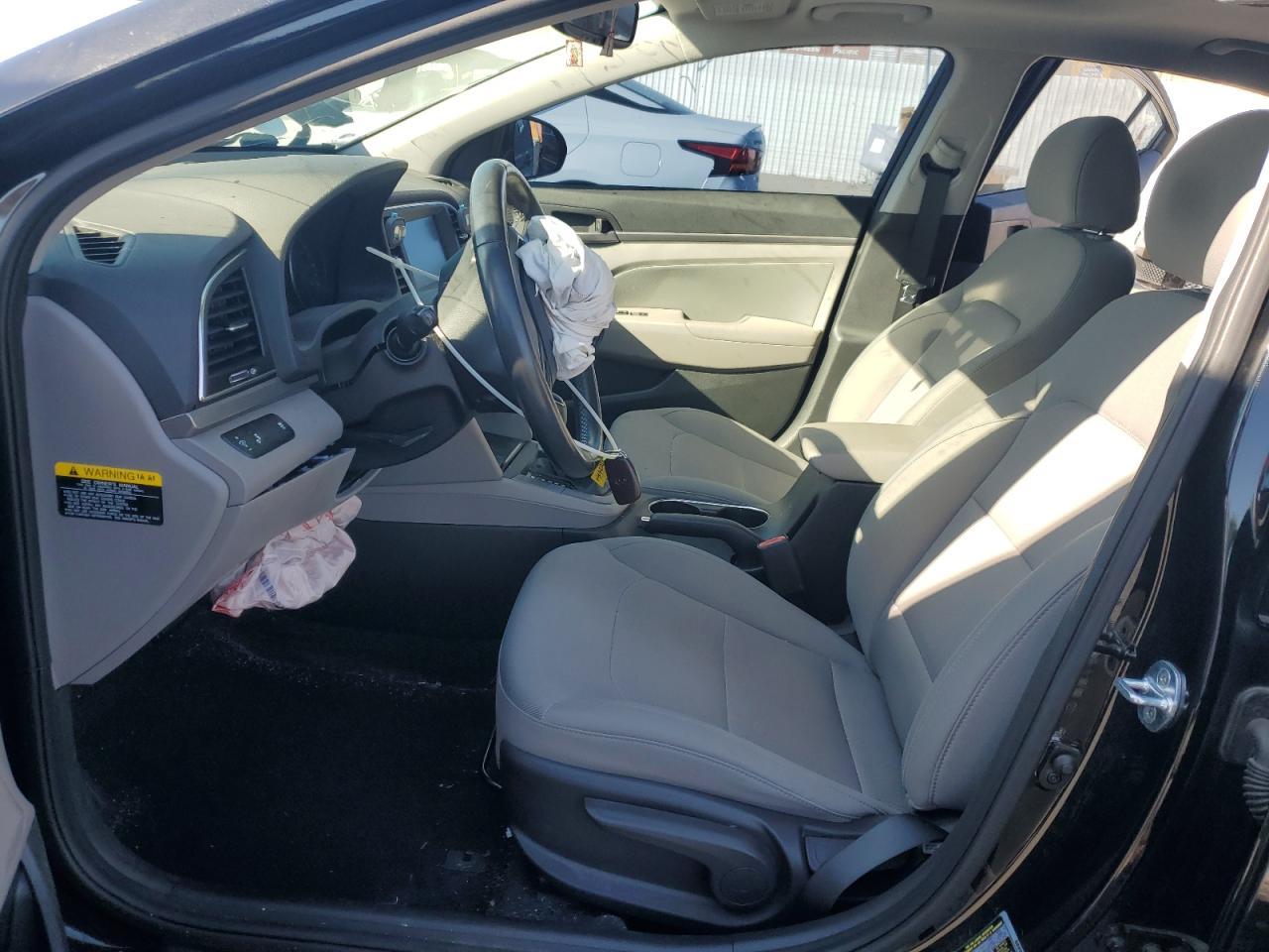 2018 HYUNDAI ELANTRA SE - Фото 7