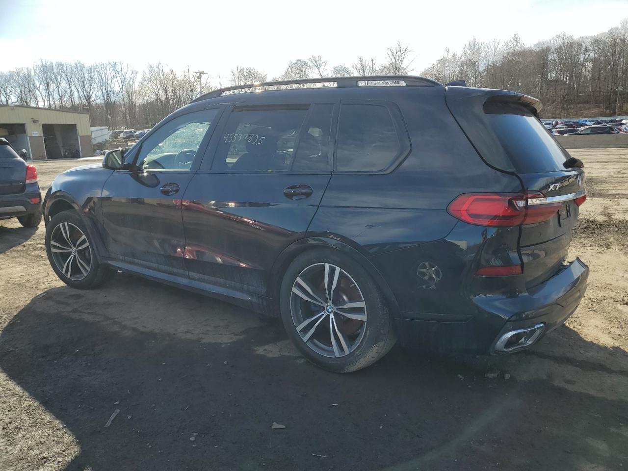 2022 BMW X7 XDRIVE4 - Фото 2