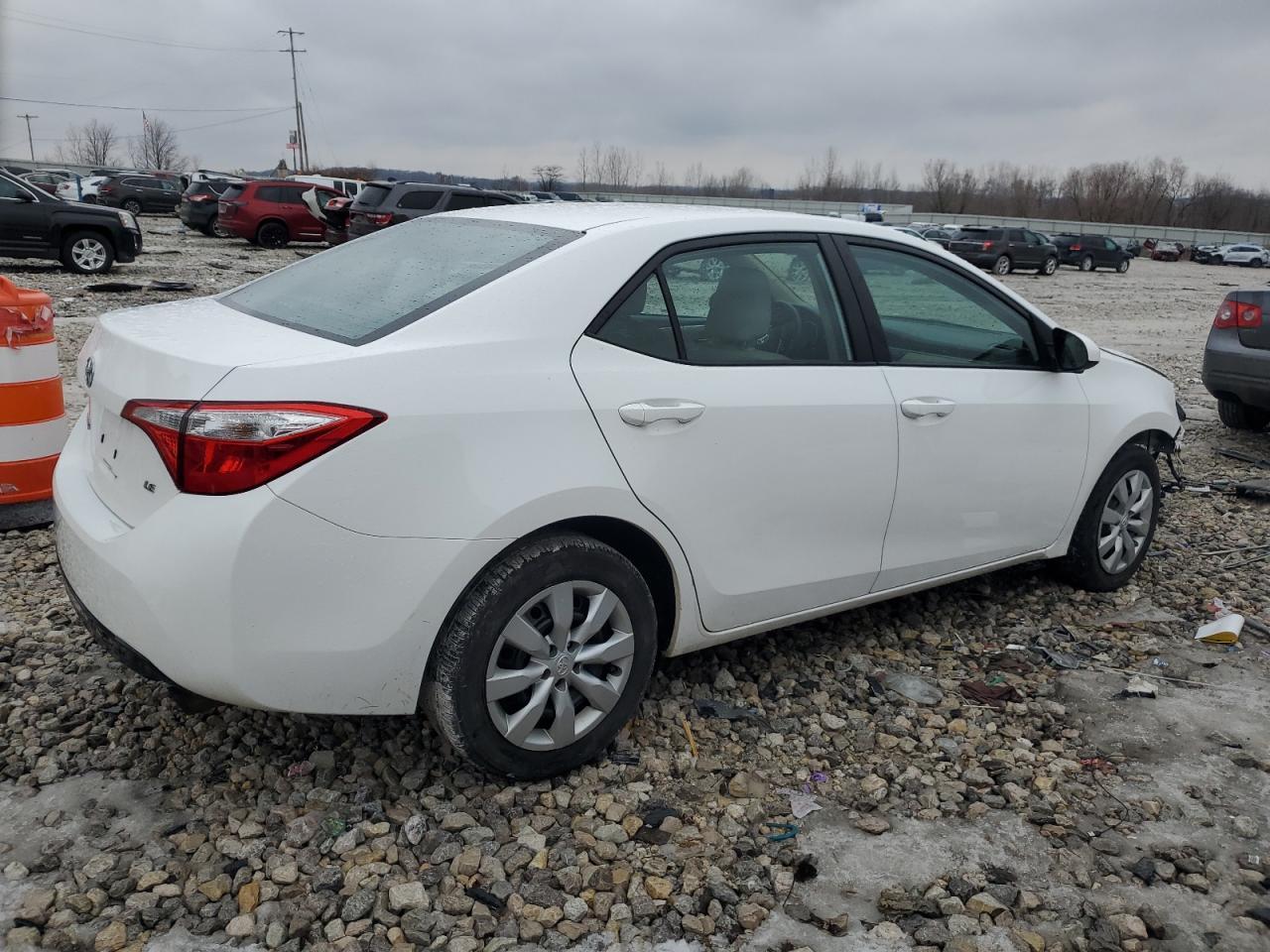 2016 TOYOTA COROLLA L - Фото 3