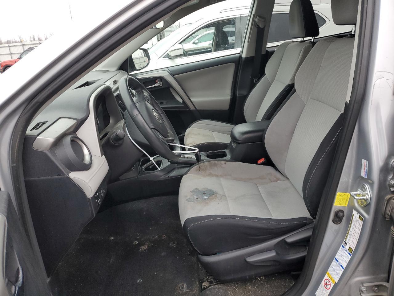 2017 TOYOTA RAV4 XLE - Image 7