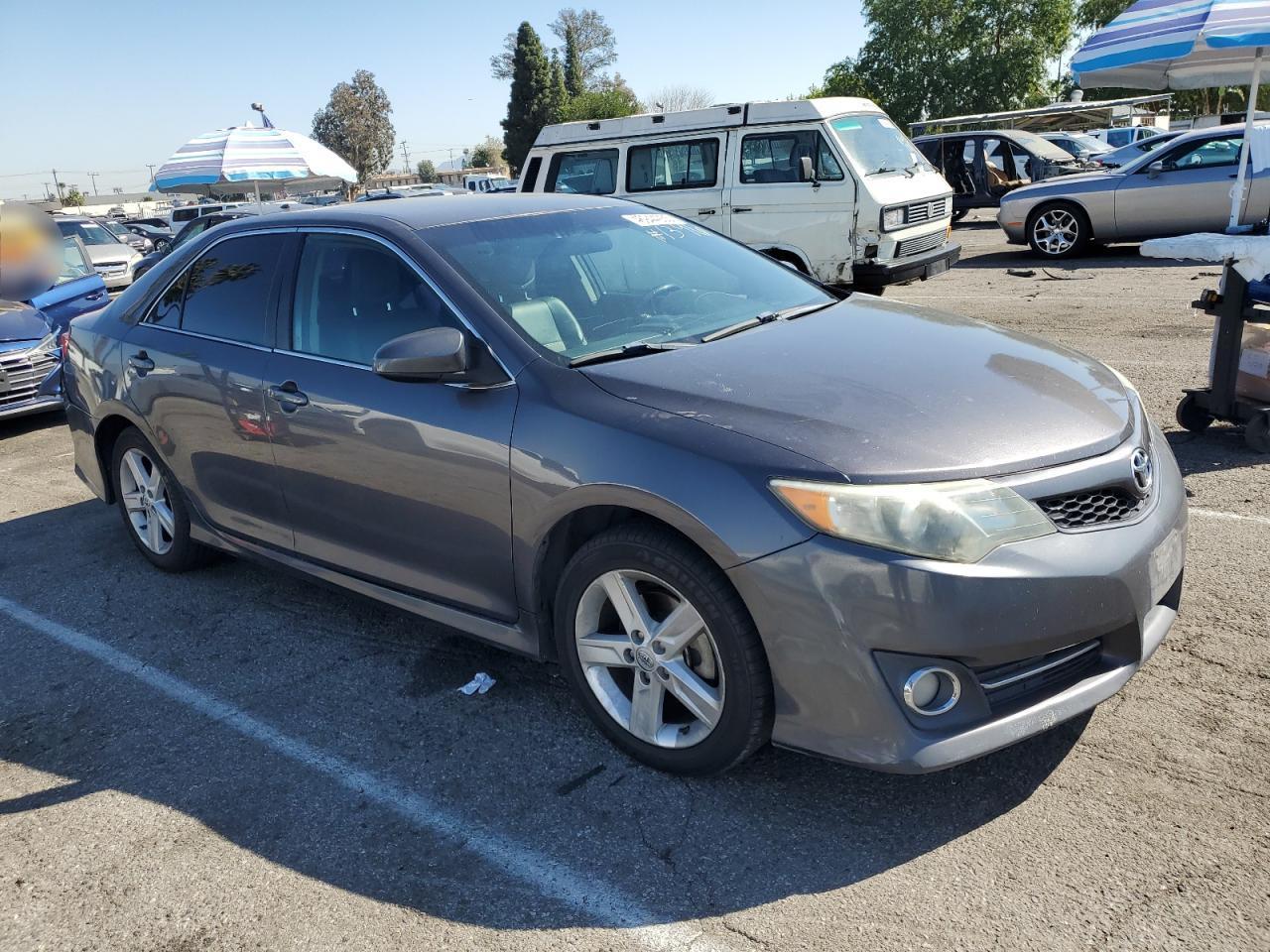 2014 TOYOTA CAMRY L - Image 4
