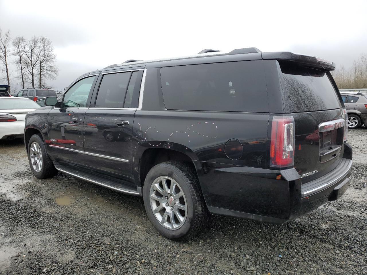 2016 GMC YUKON XL D - Фото 2
