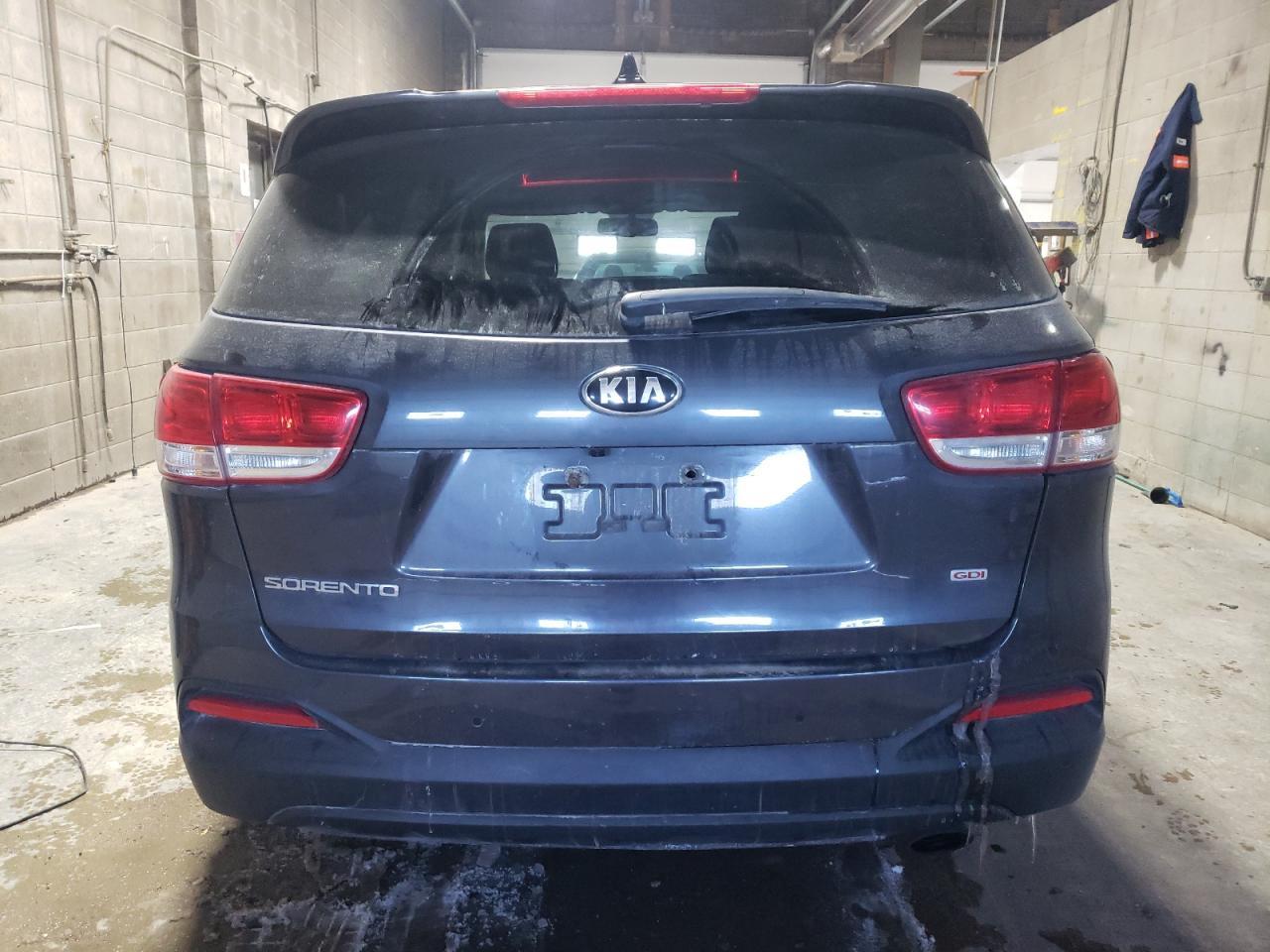 2016 KIA SORENTO LX - Image 6