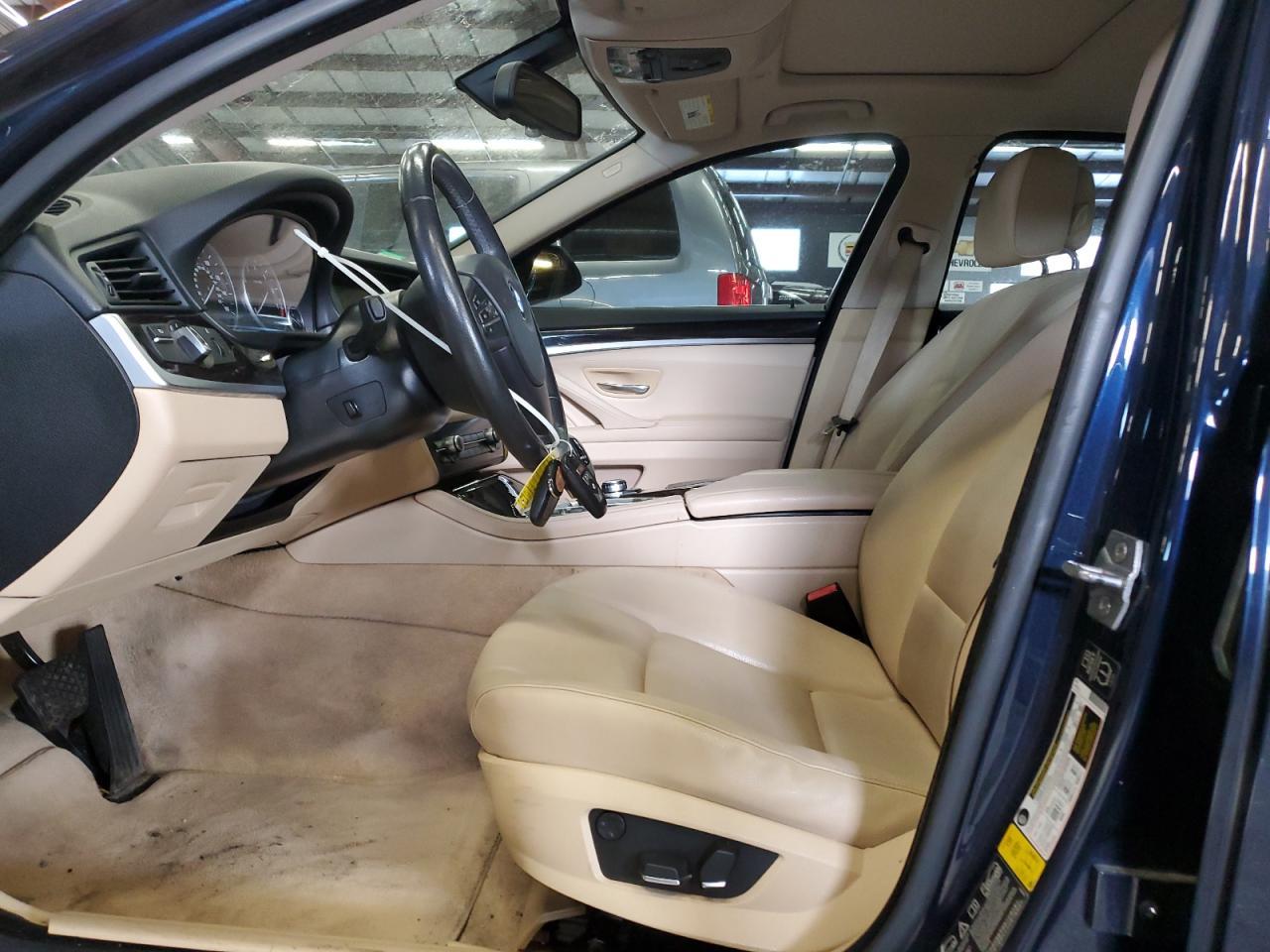 2013 BMW 528 XI - Image 7