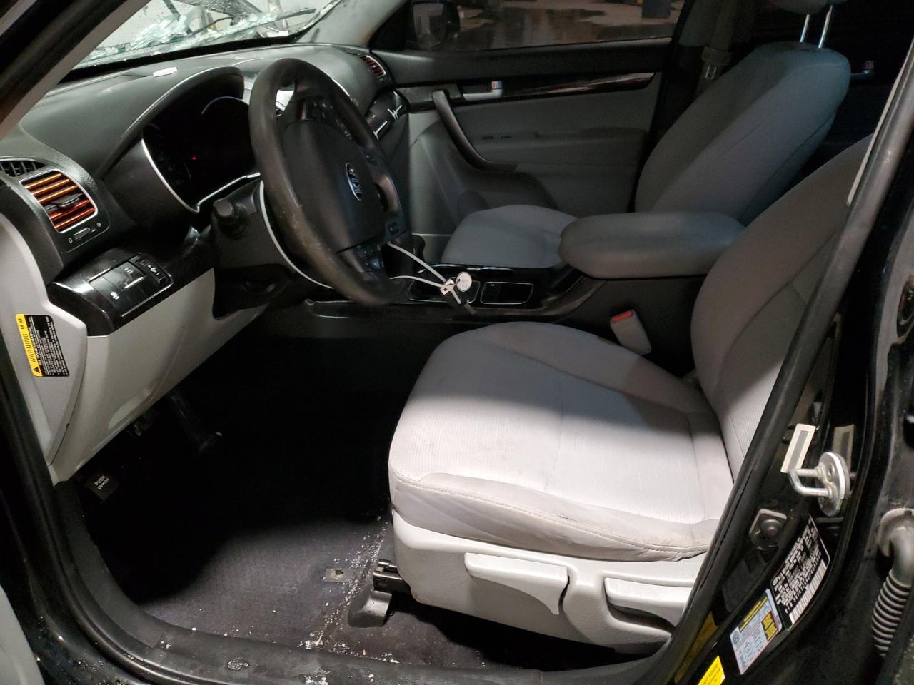 2015 KIA SORENTO LX - Image 7
