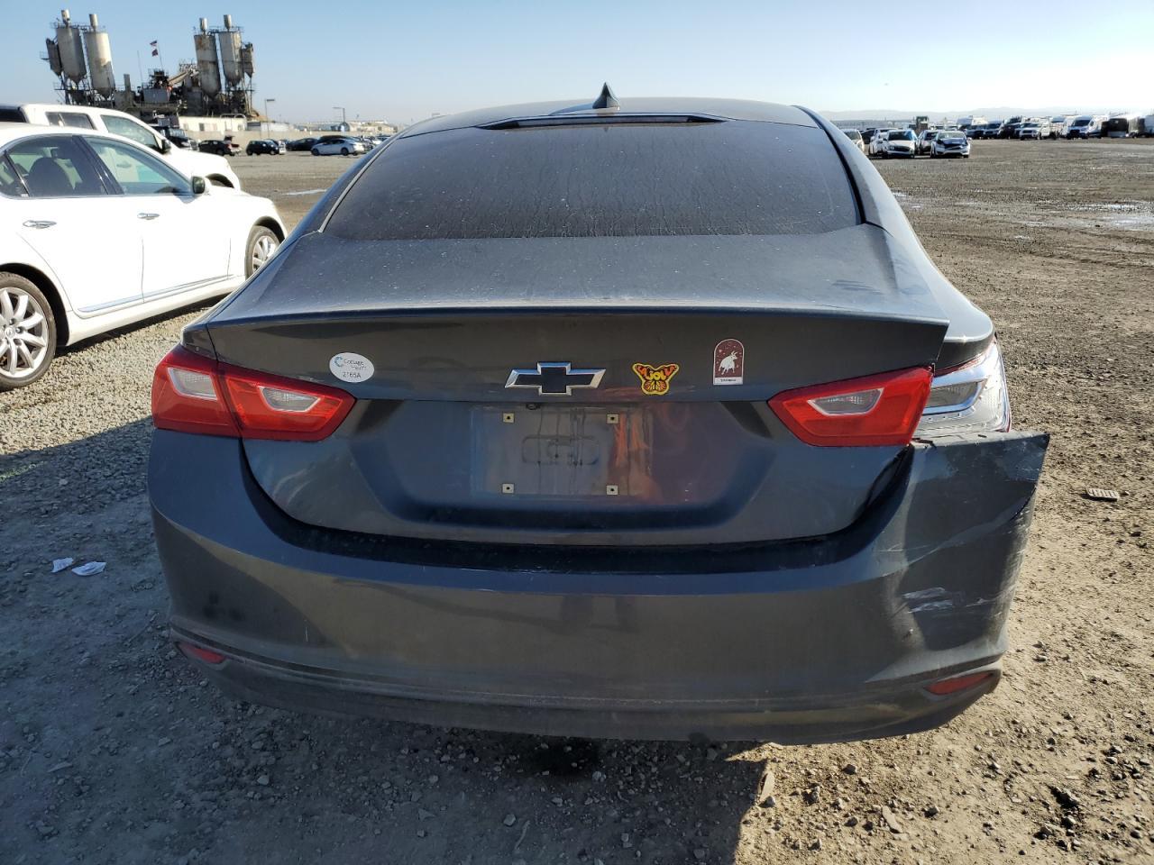 2017 CHEVROLET MALIBU LT - Image 6
