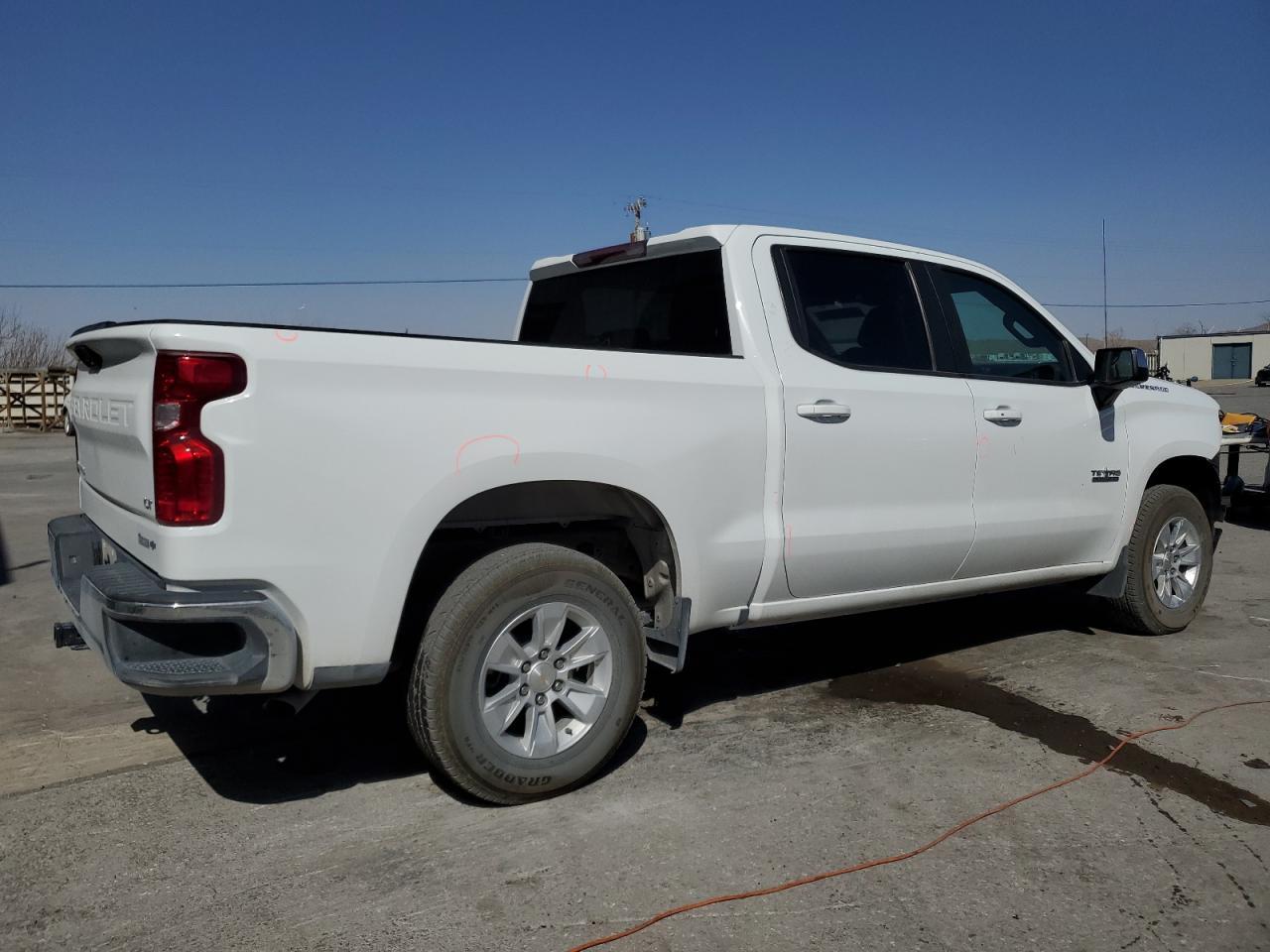 2023 CHEVROLET SILVERADO - Фото 3