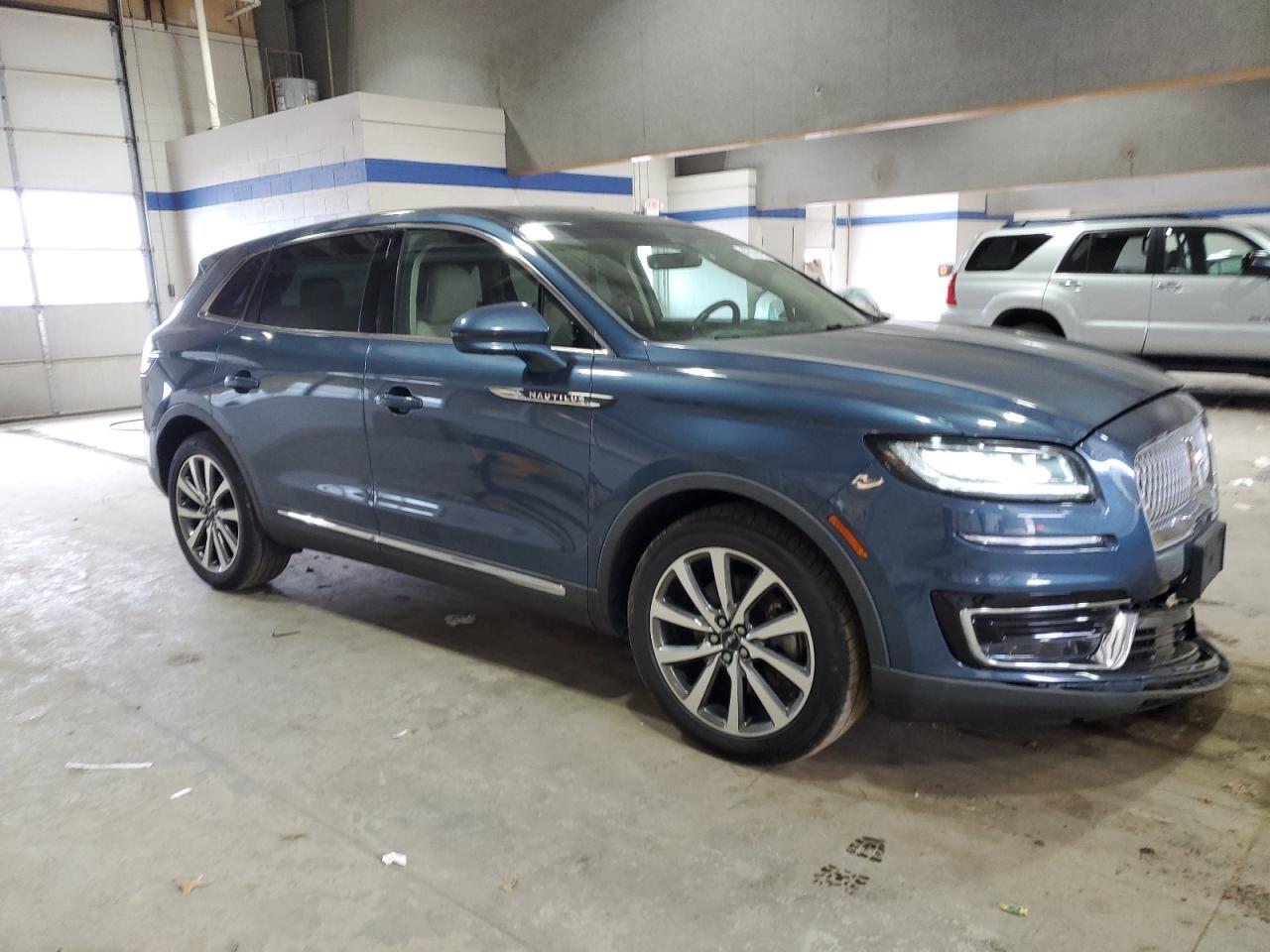 2019 LINCOLN NAUTILUS S - Image 4