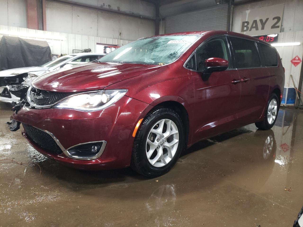 2017 CHRYSLER PACIFICA T