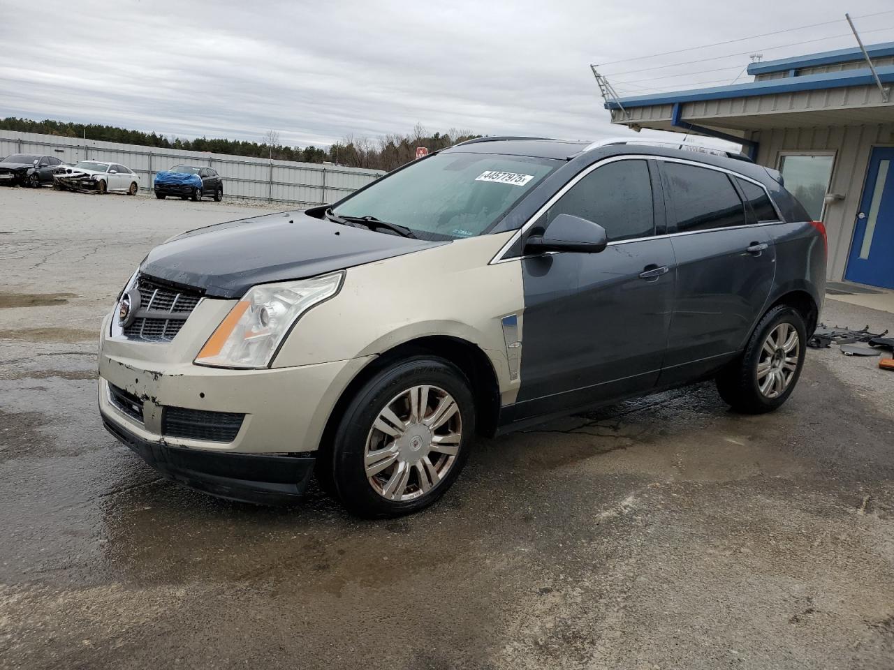 2011 CADILLAC SRX LUXURY