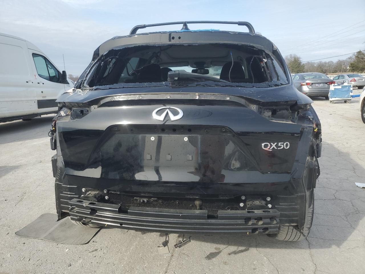 2019 INFINITI QX50 ESSEN - Image 6