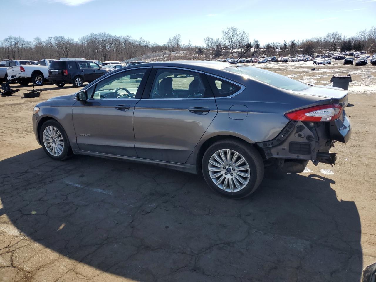 2013 FORD FUSION SE - Image 2
