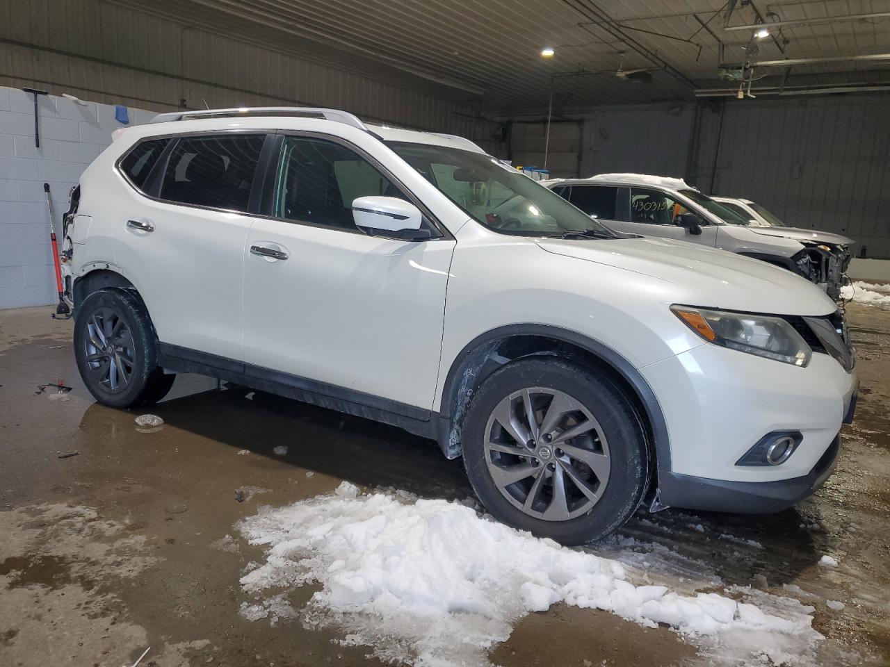 2016 NISSAN ROGUE S - Фото 4