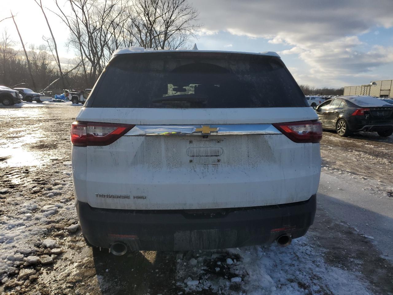 2020 CHEVROLET TRAVERSE L - Фото 6