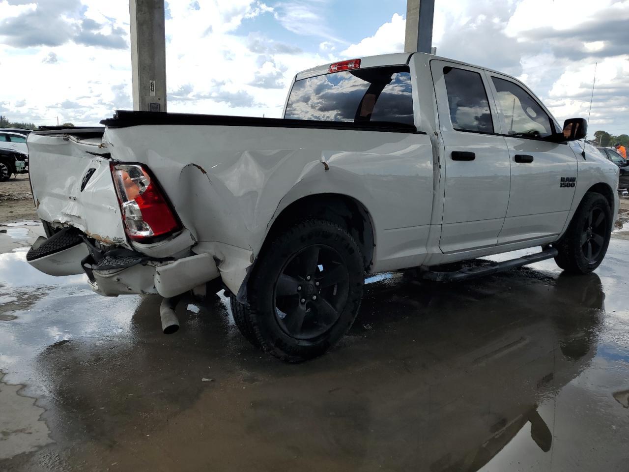 2017 RAM 1500 ST - Image 3