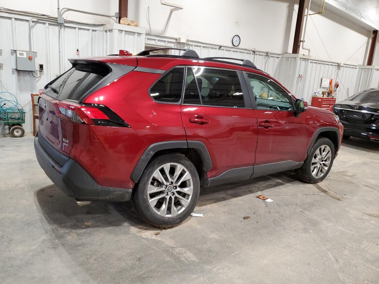 2019 TOYOTA RAV4 XLE P - Image 3