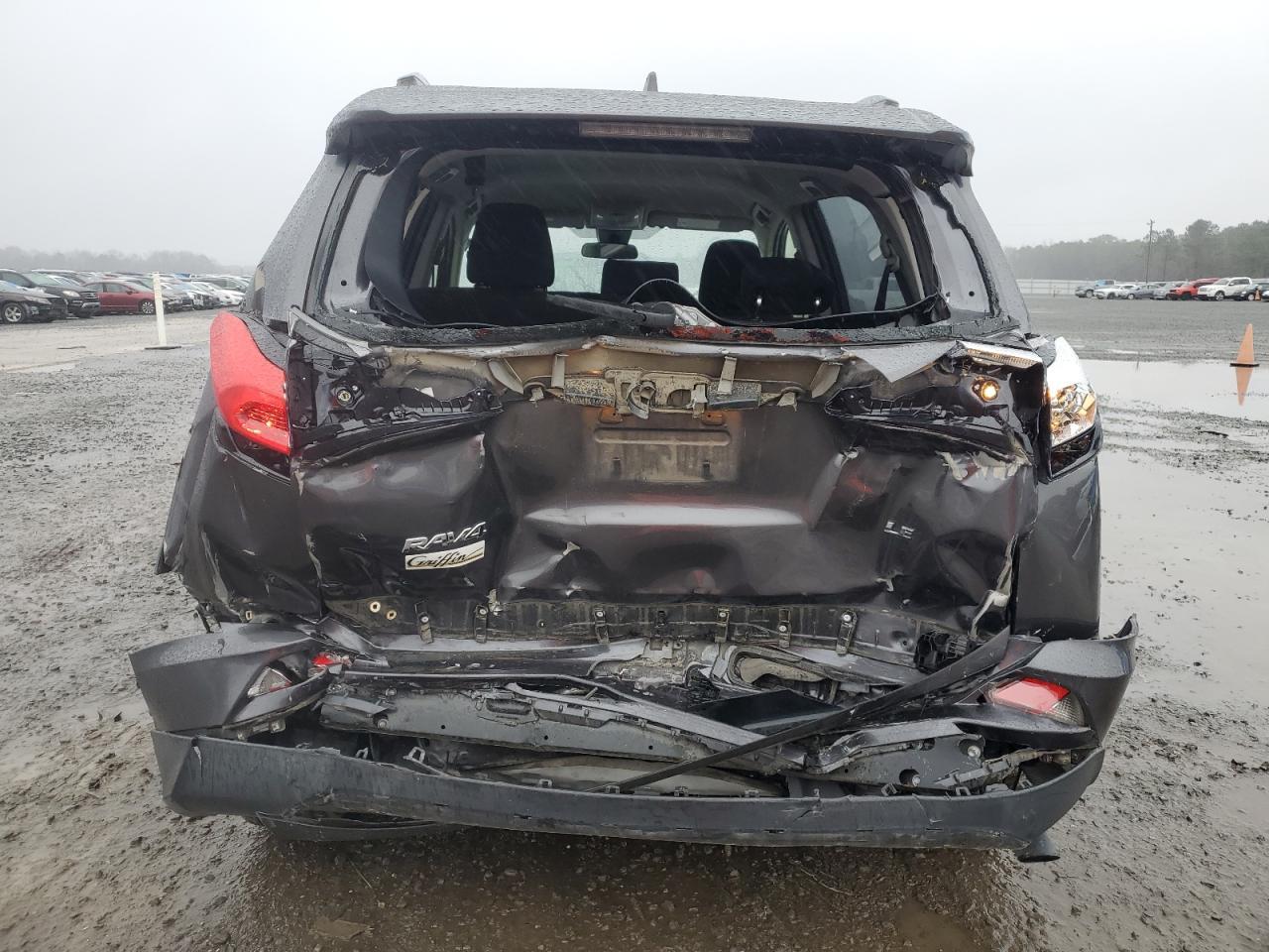 2018 TOYOTA RAV4 LE - Image 6