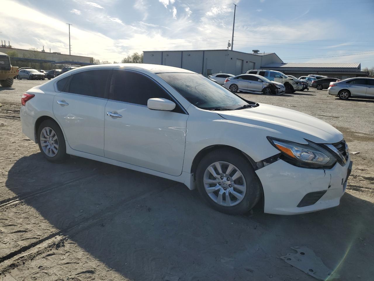 2017 NISSAN ALTIMA 2.5 - Image 4