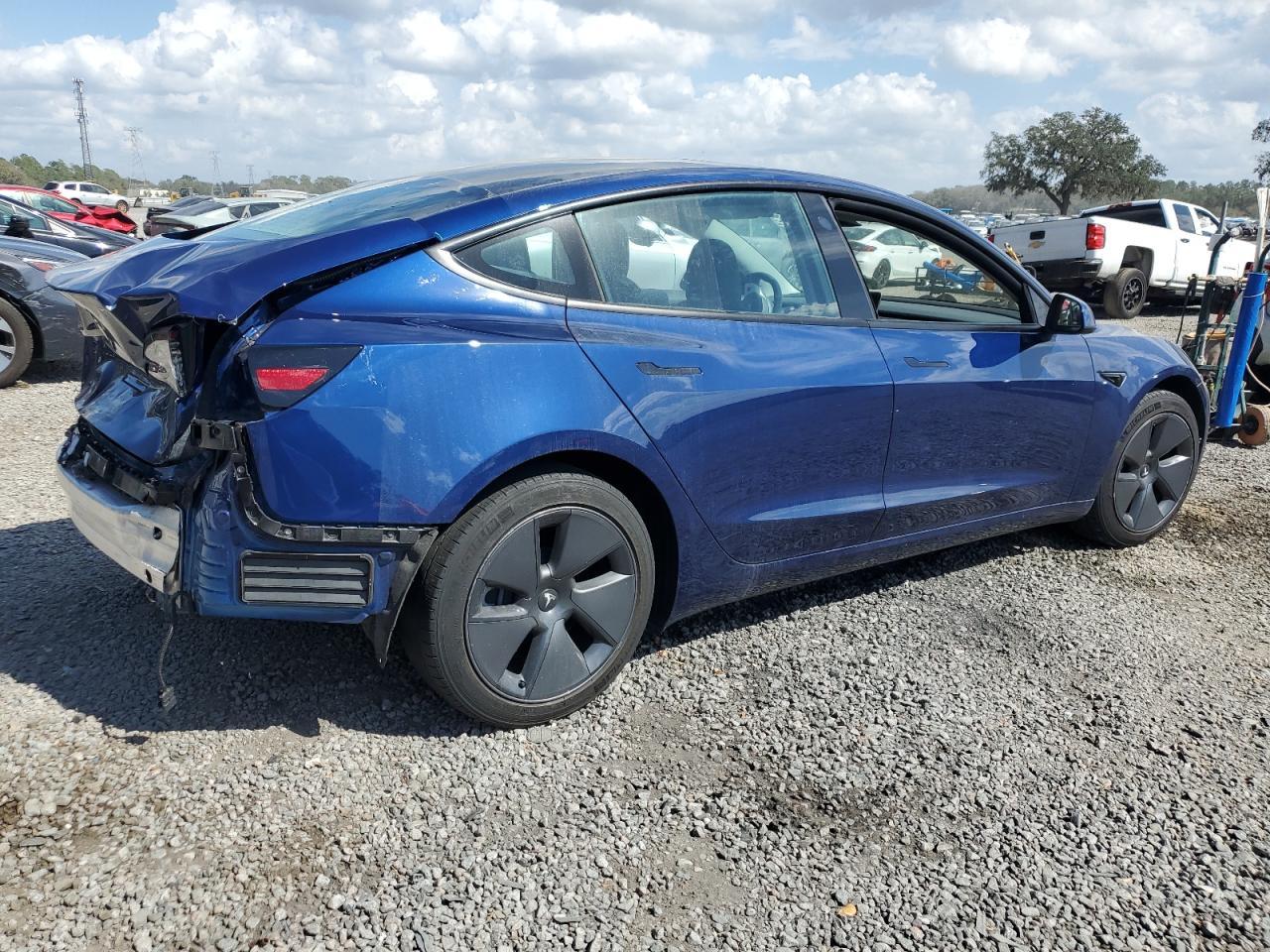 2022 TESLA MODEL 3 - Image 3