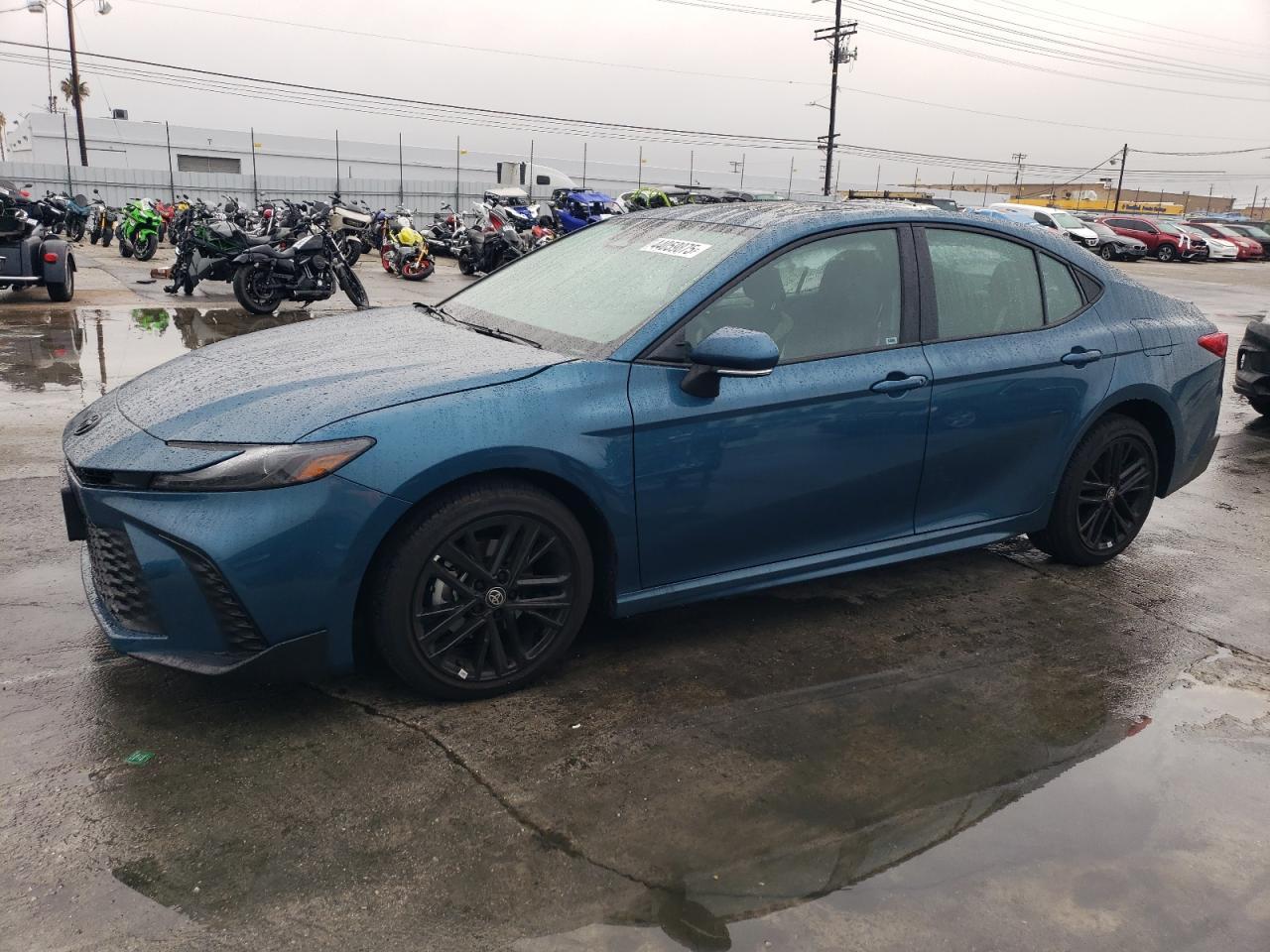 2025 TOYOTA CAMRY XSE