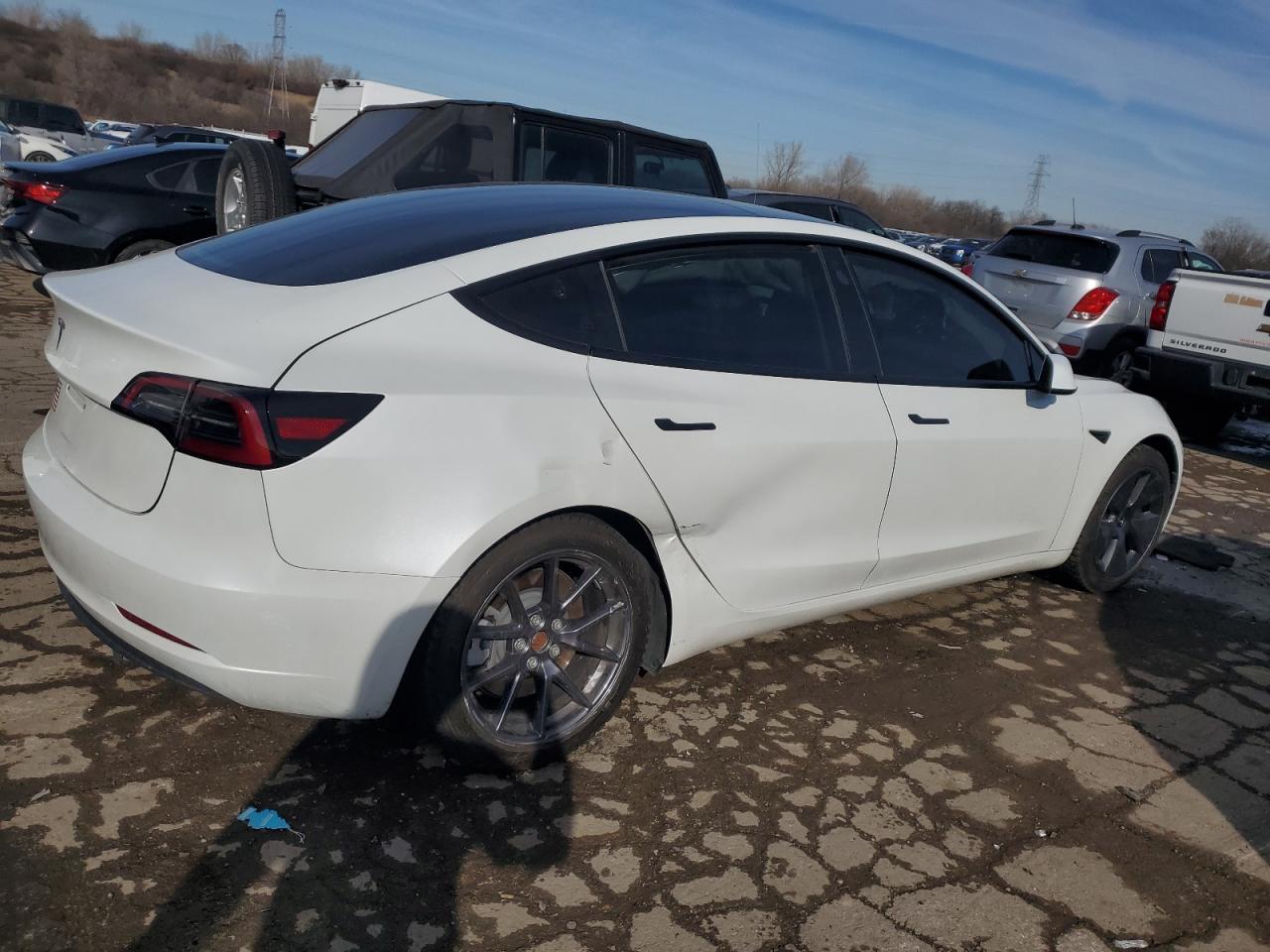 2023 TESLA MODEL 3 - Image 3
