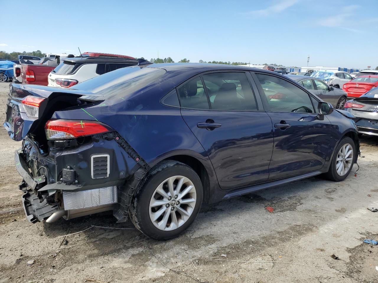 2021 TOYOTA COROLLA LE - Фото 3