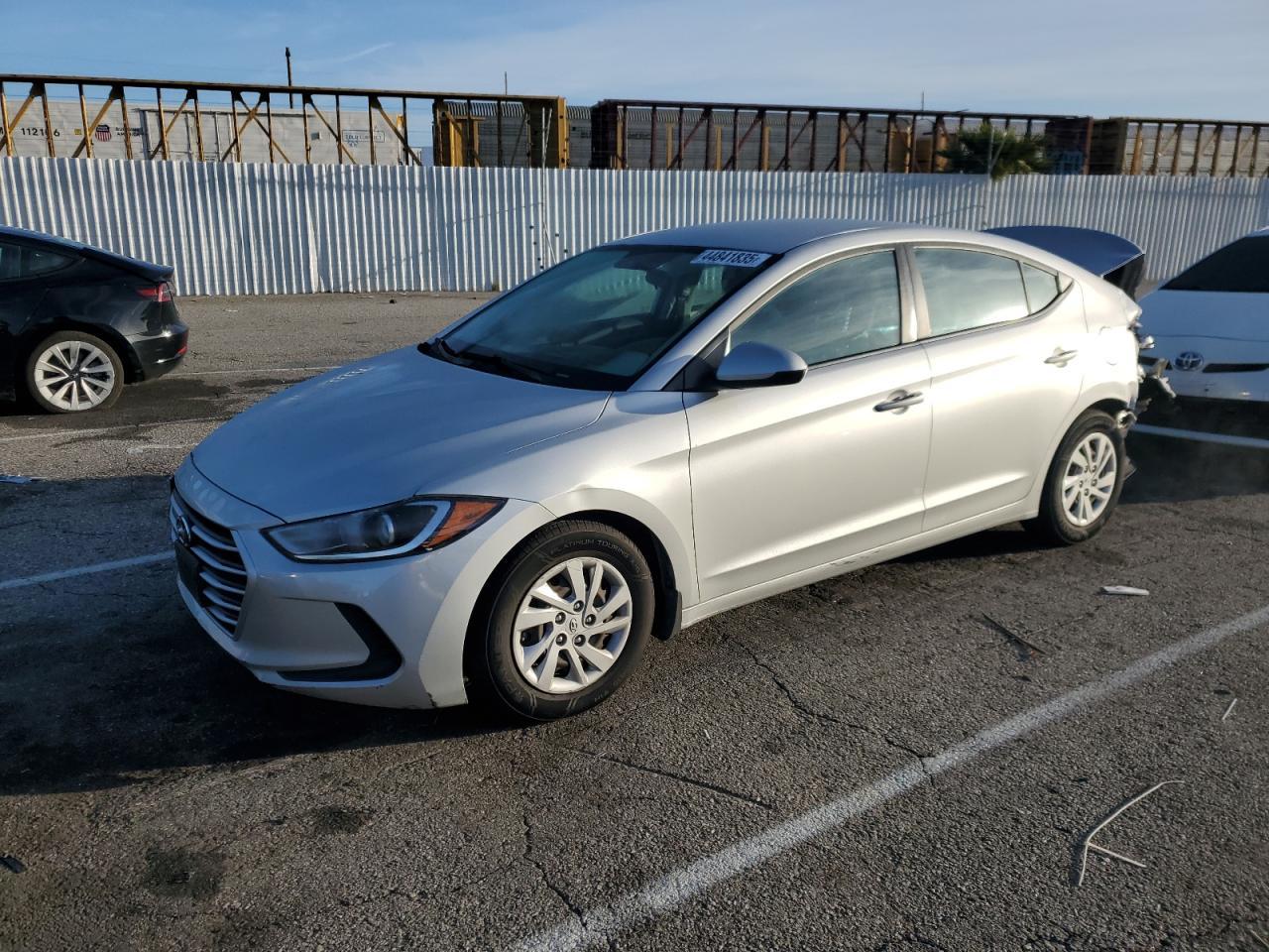 2018 HYUNDAI ELANTRA SE