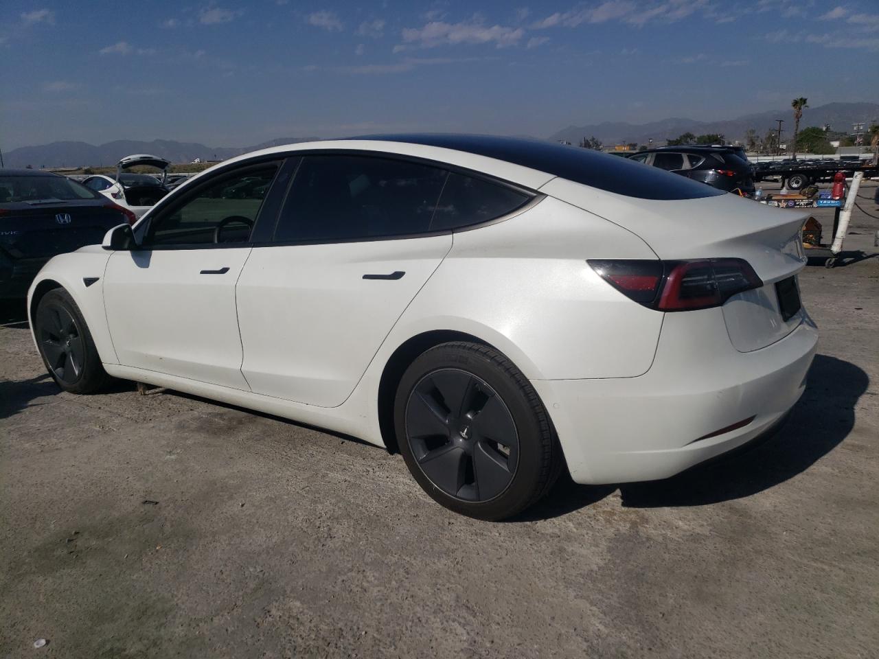 2022 TESLA MODEL 3 - Image 2