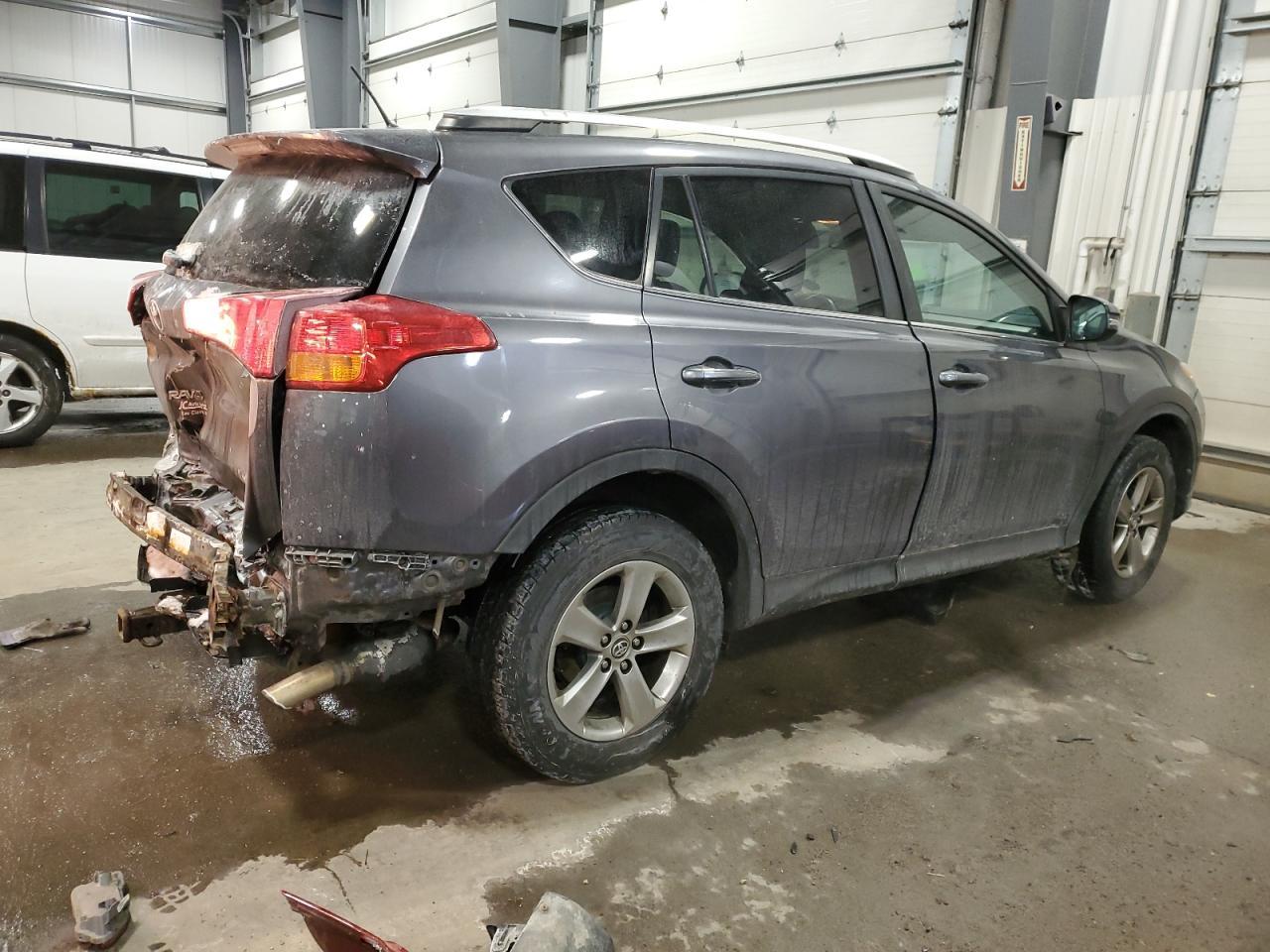 2015 TOYOTA RAV4 XLE - Image 3
