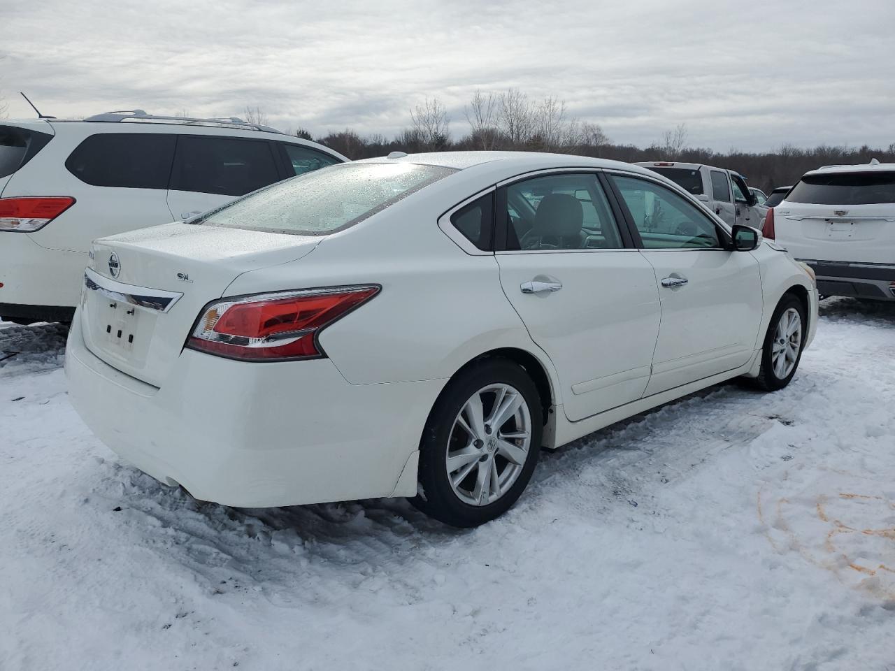 2015 NISSAN ALTIMA 2.5 - Фото 3