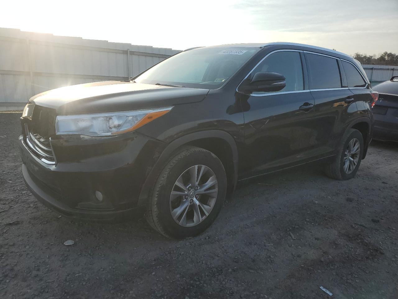 2015 TOYOTA HIGHLANDER