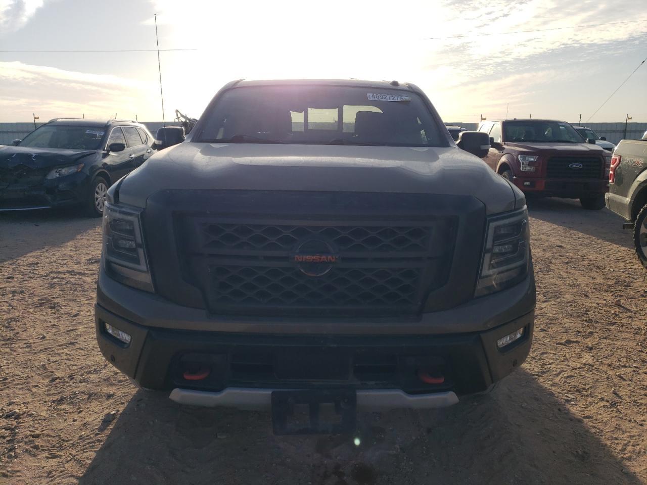 2021 NISSAN TITAN SV - Фото 5